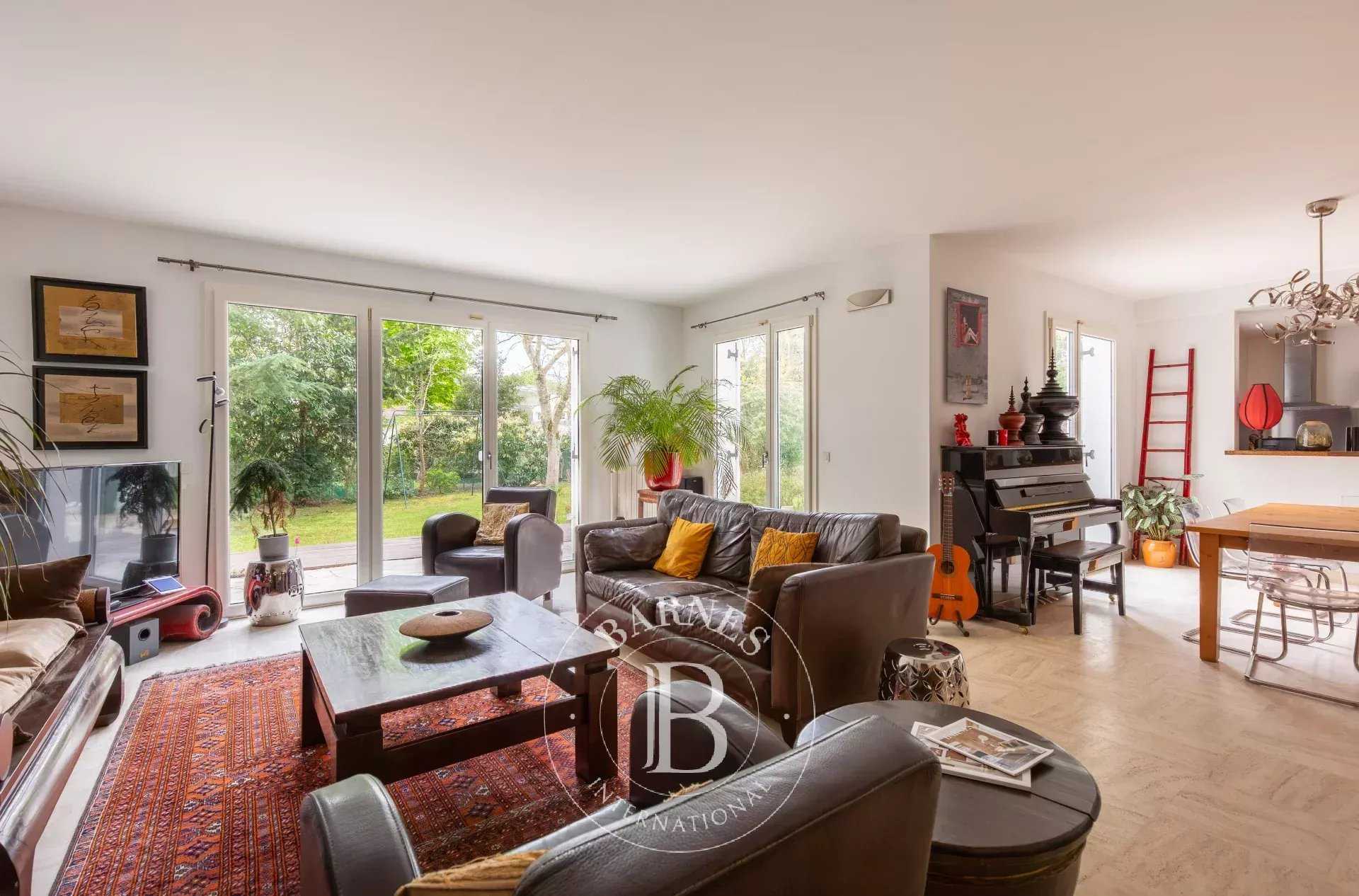 Maisons-Laffitte  - Maison 9 Pi&egrave;ces 4 Chambres