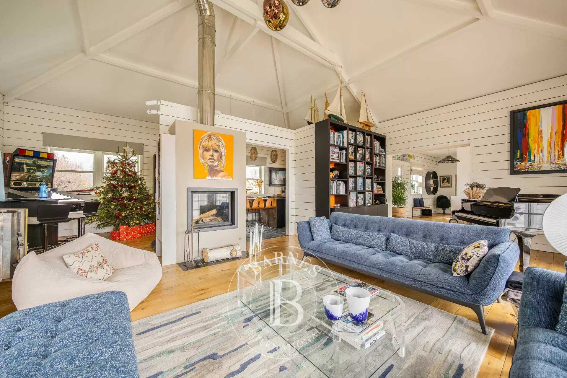 Villennes-sur-Seine  - Maison 7 Pi&egrave;ces 5 Chambres