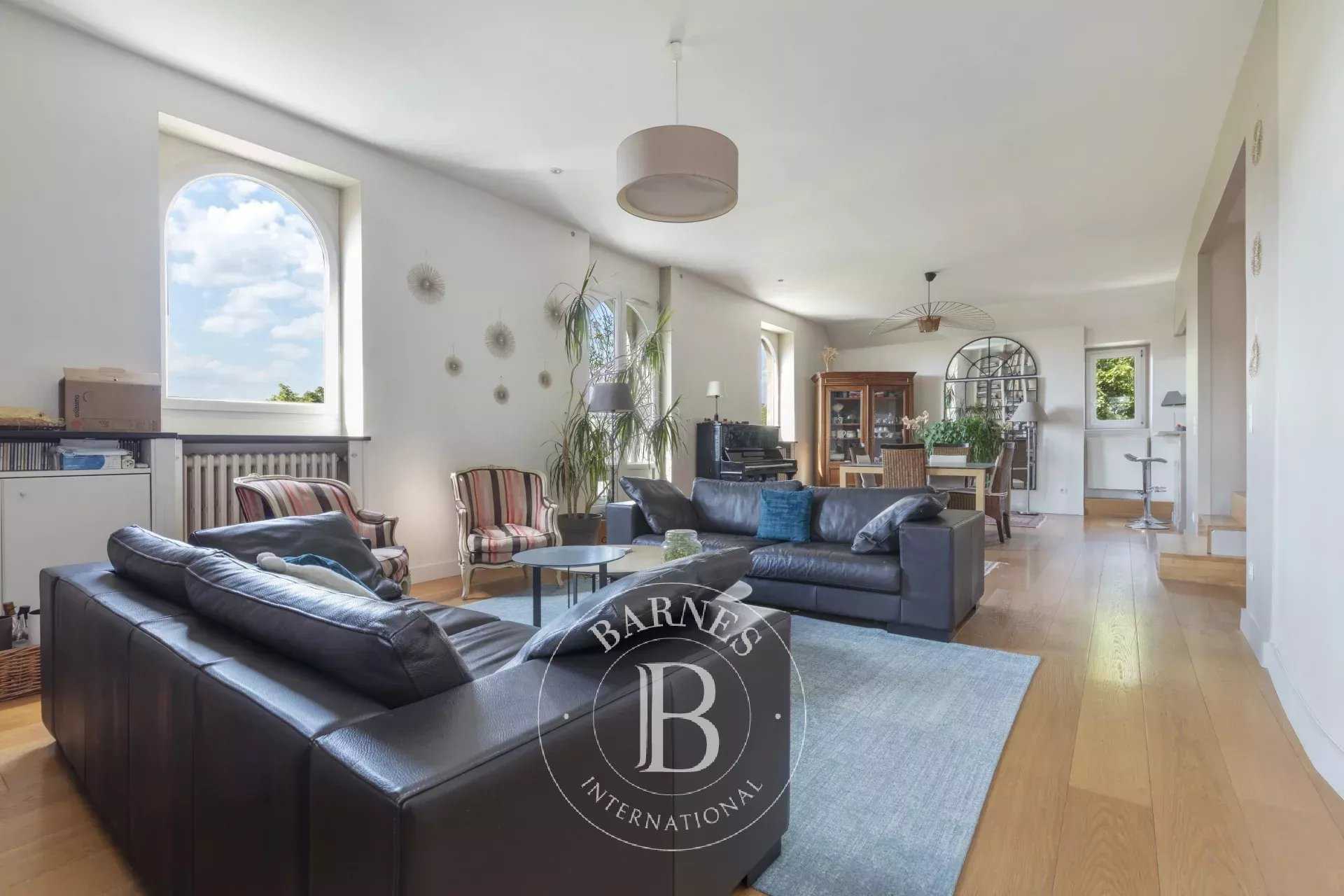 Croissy-sur-Seine  - Appartement 6 Pièces 4 Chambres