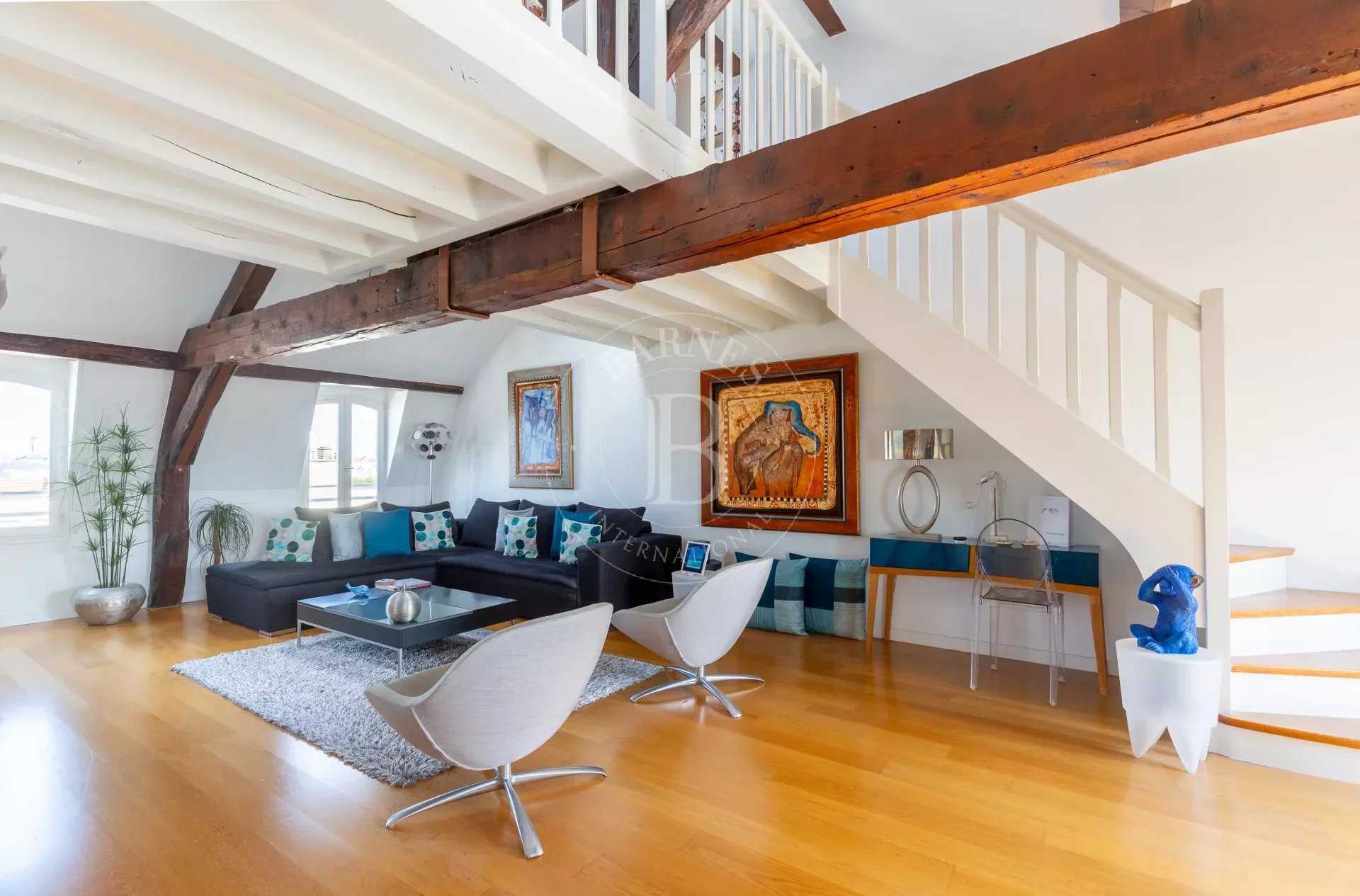 Saint-Germain-en-Laye  - Appartement 5 Pièces 3 Chambres
