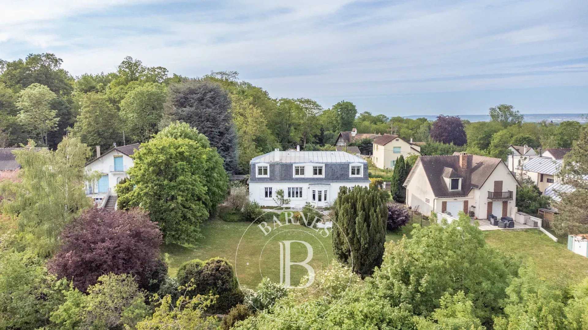 Saint-Germain-en-Laye  - Maison 8 Pi&egrave;ces 6 Chambres