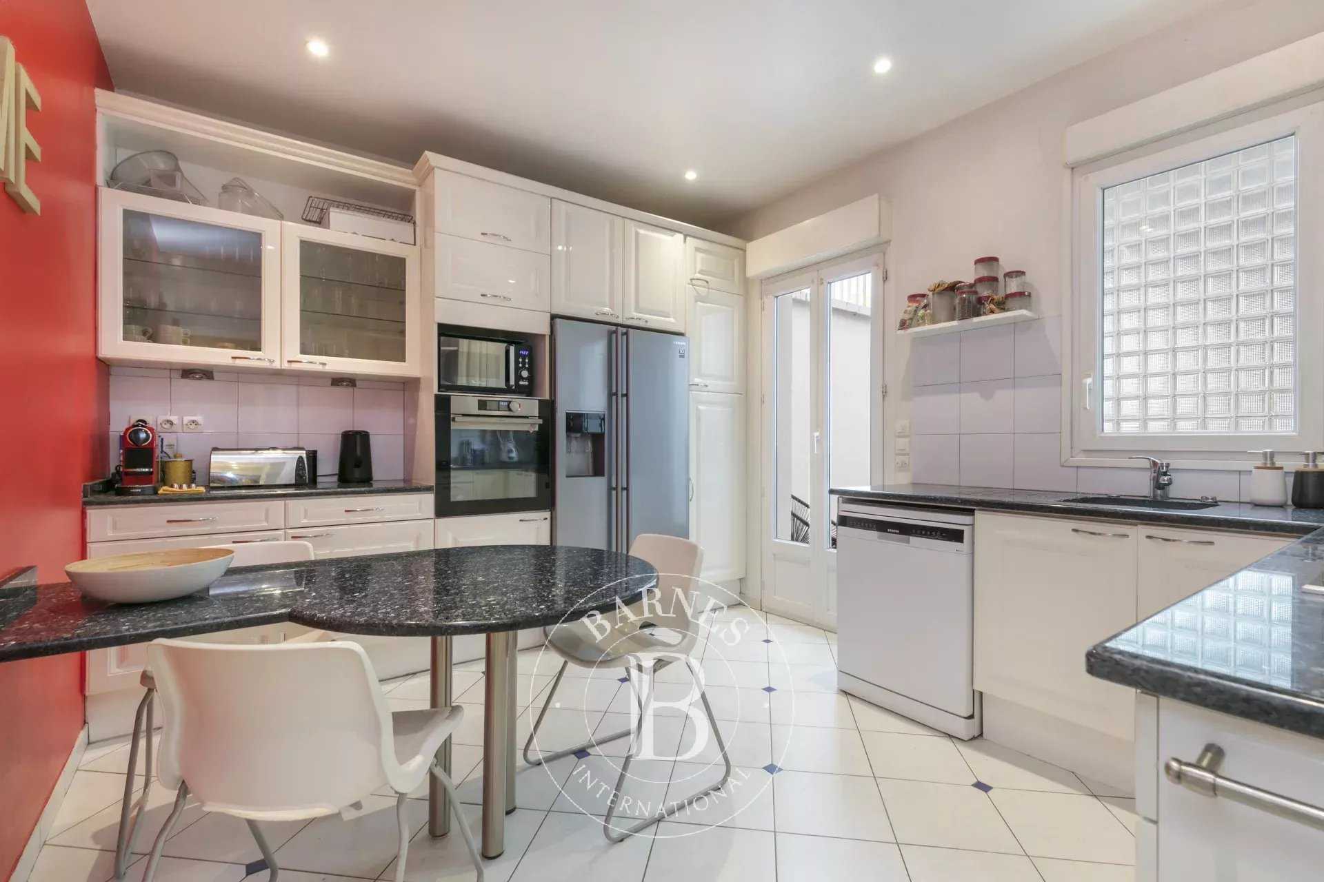 Le Vésinet  - Apartment 4 Bedrooms