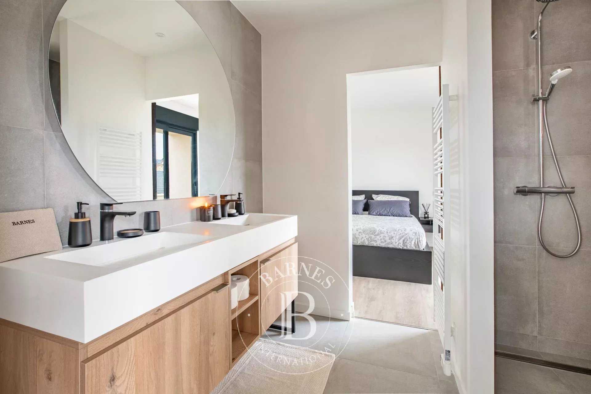 Aigremont  - Maison 7 Pi&egrave;ces 5 Chambres