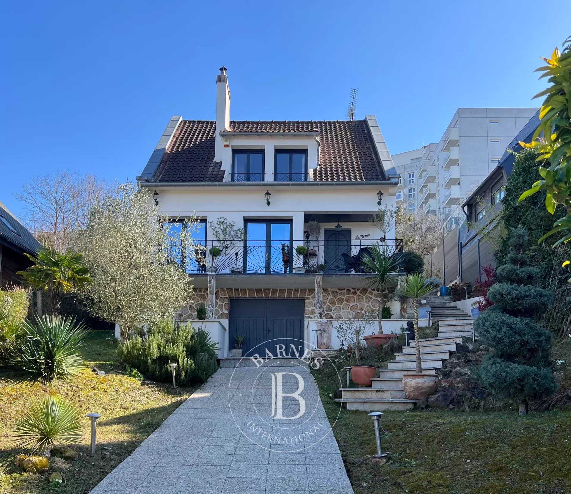 Le Pecq  - Maison 7 Pièces 3 Chambres