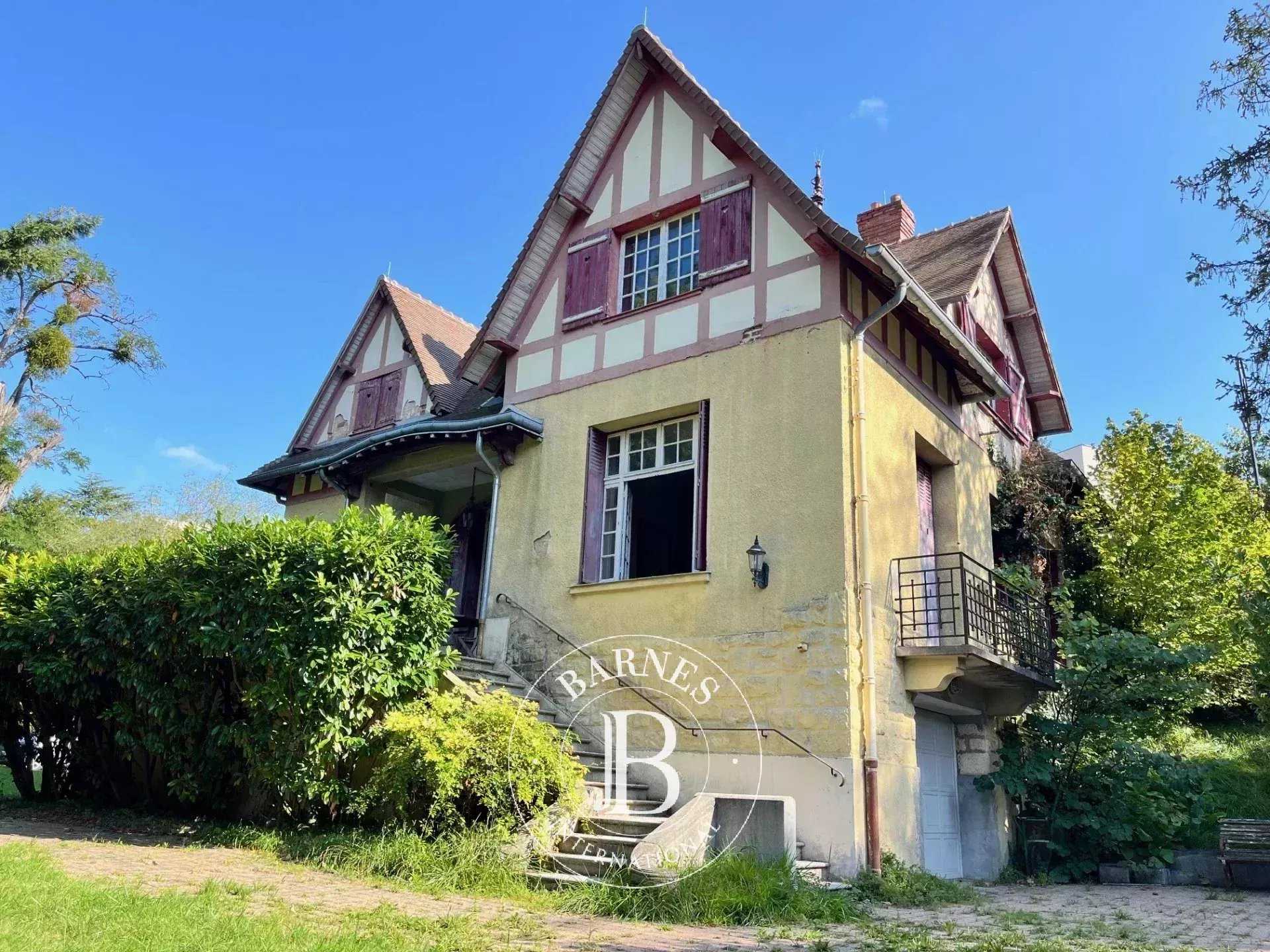 Property Le Pecq