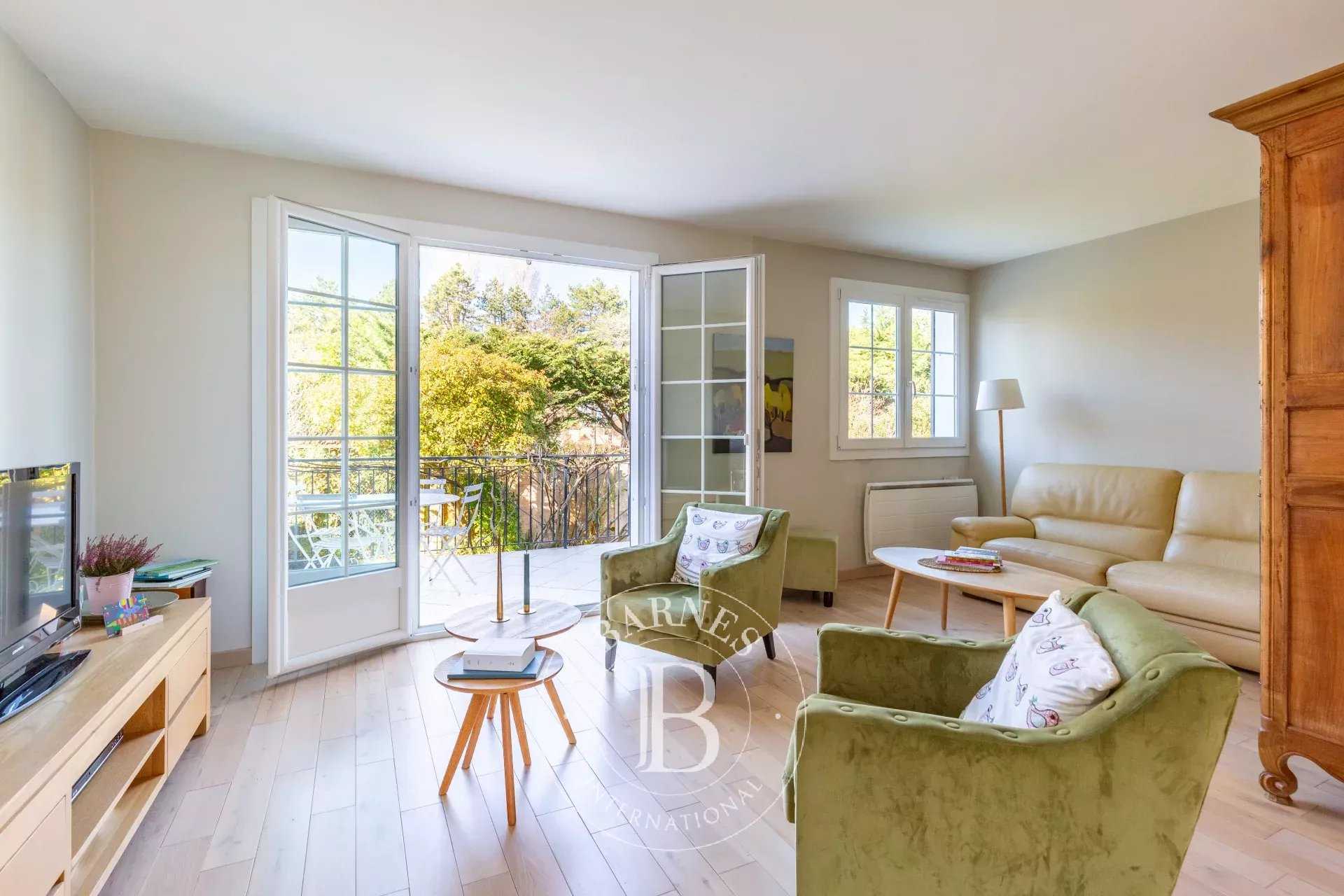 Saint-Germain-en-Laye  - Maison 6 Pi&egrave;ces 4 Chambres