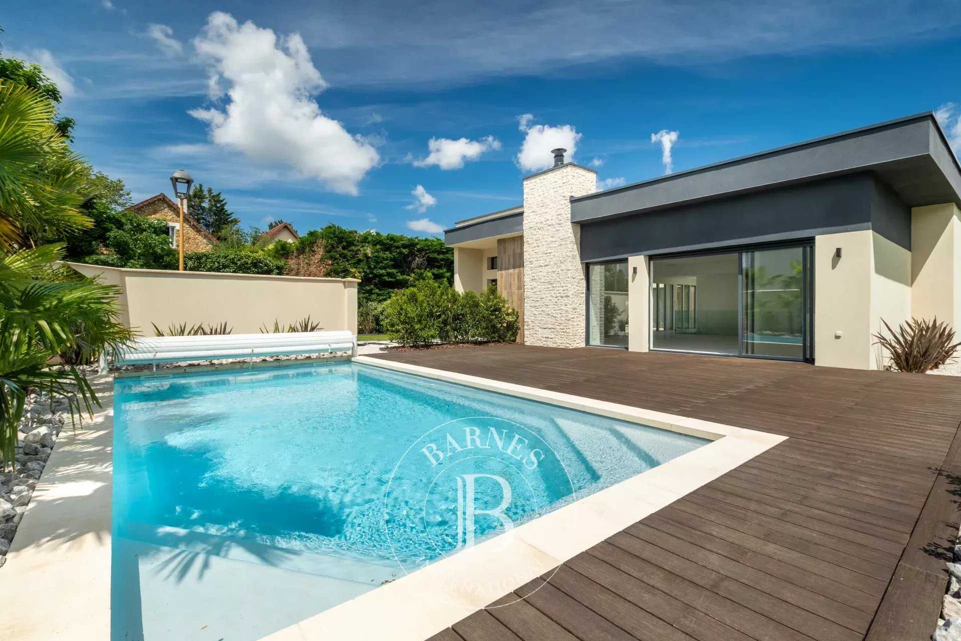 Croissy-sur-Seine  - Villa 5 Bedrooms