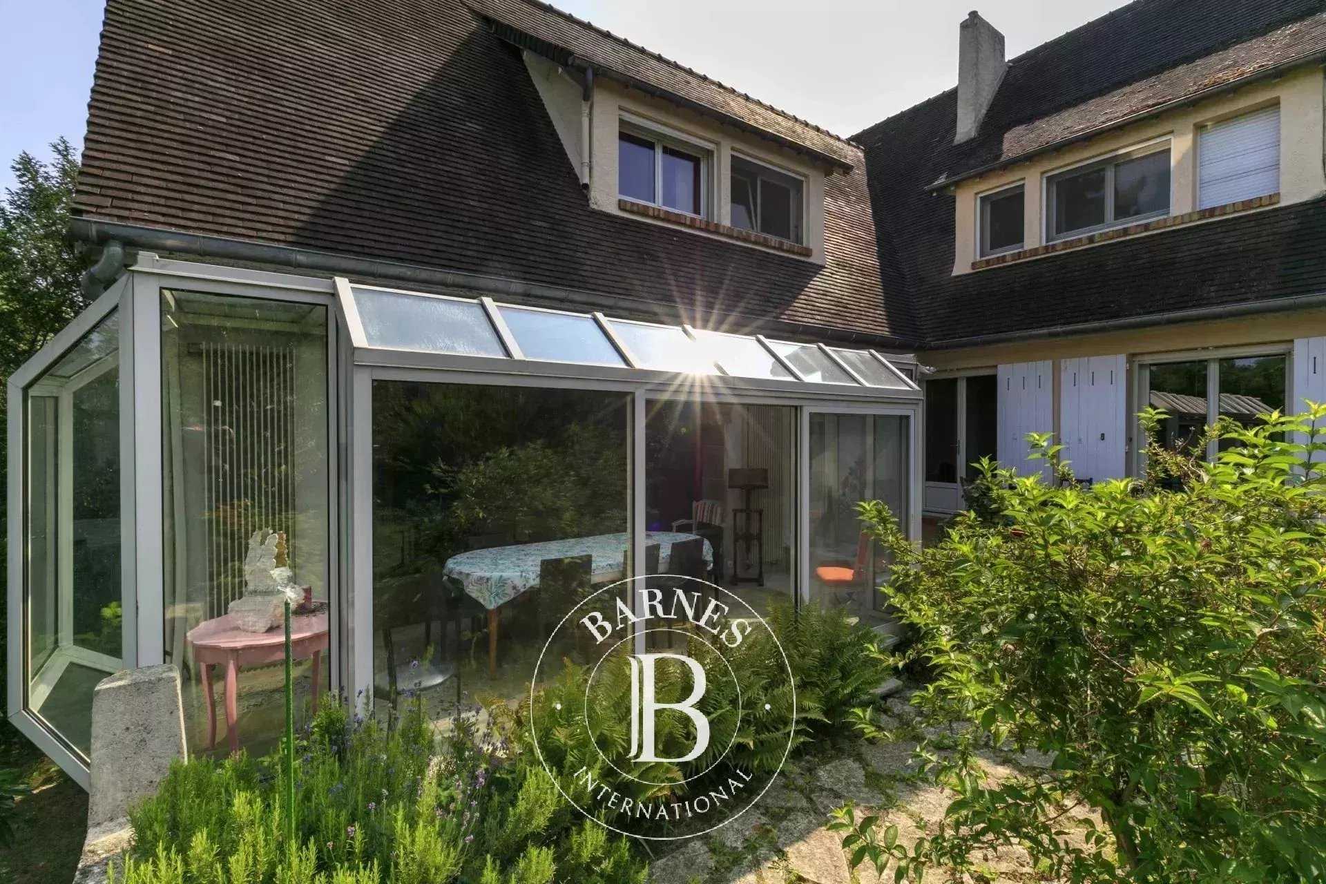 Le Pecq  - Maison 11 Pi&egrave;ces 8 Chambres