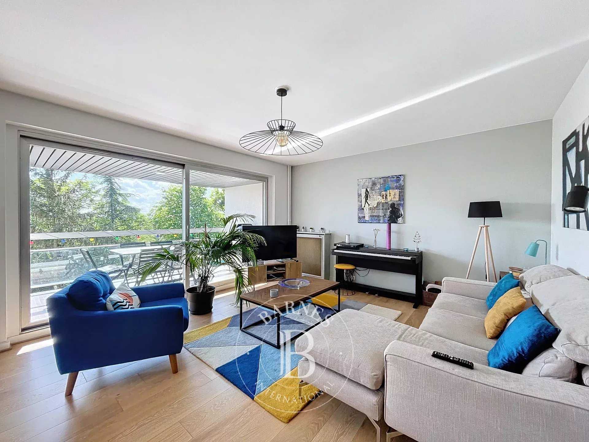 Le Pecq  - Appartement 5 Pi&egrave;ces 3 Chambres