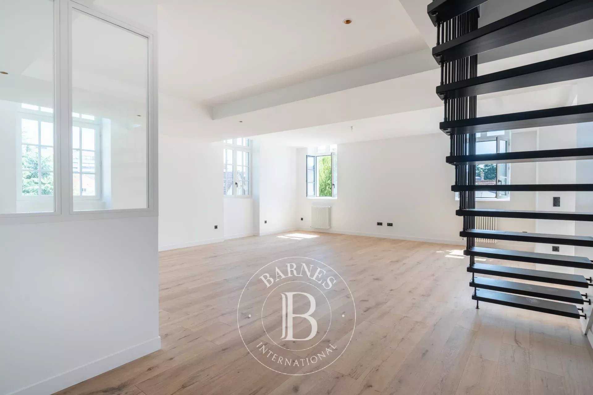 Saint-Germain-en-Laye  - Appartement 5 Pièces 3 Chambres