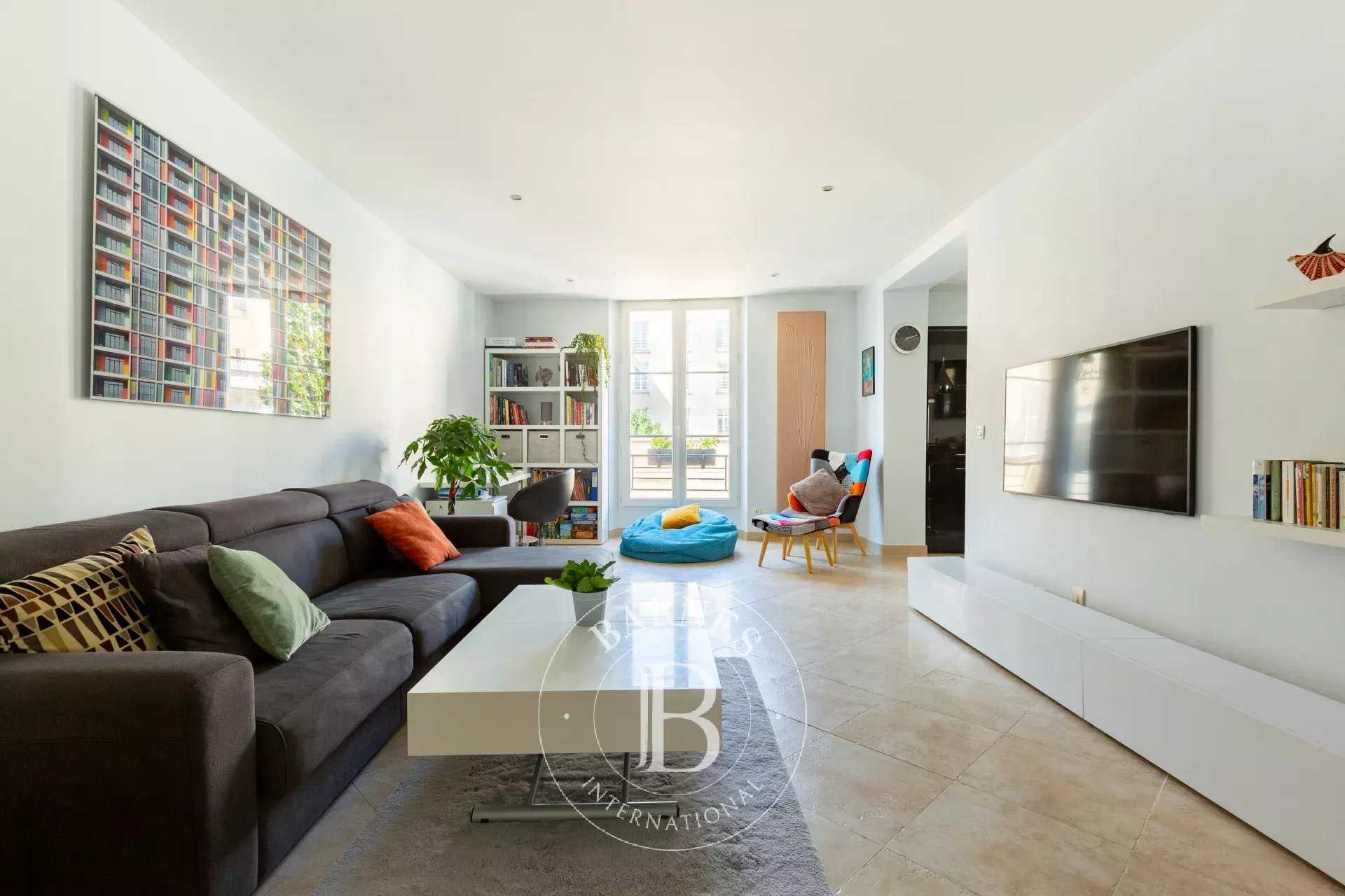 Saint-Germain-en-Laye  - Appartement 5 Pièces 2 Chambres