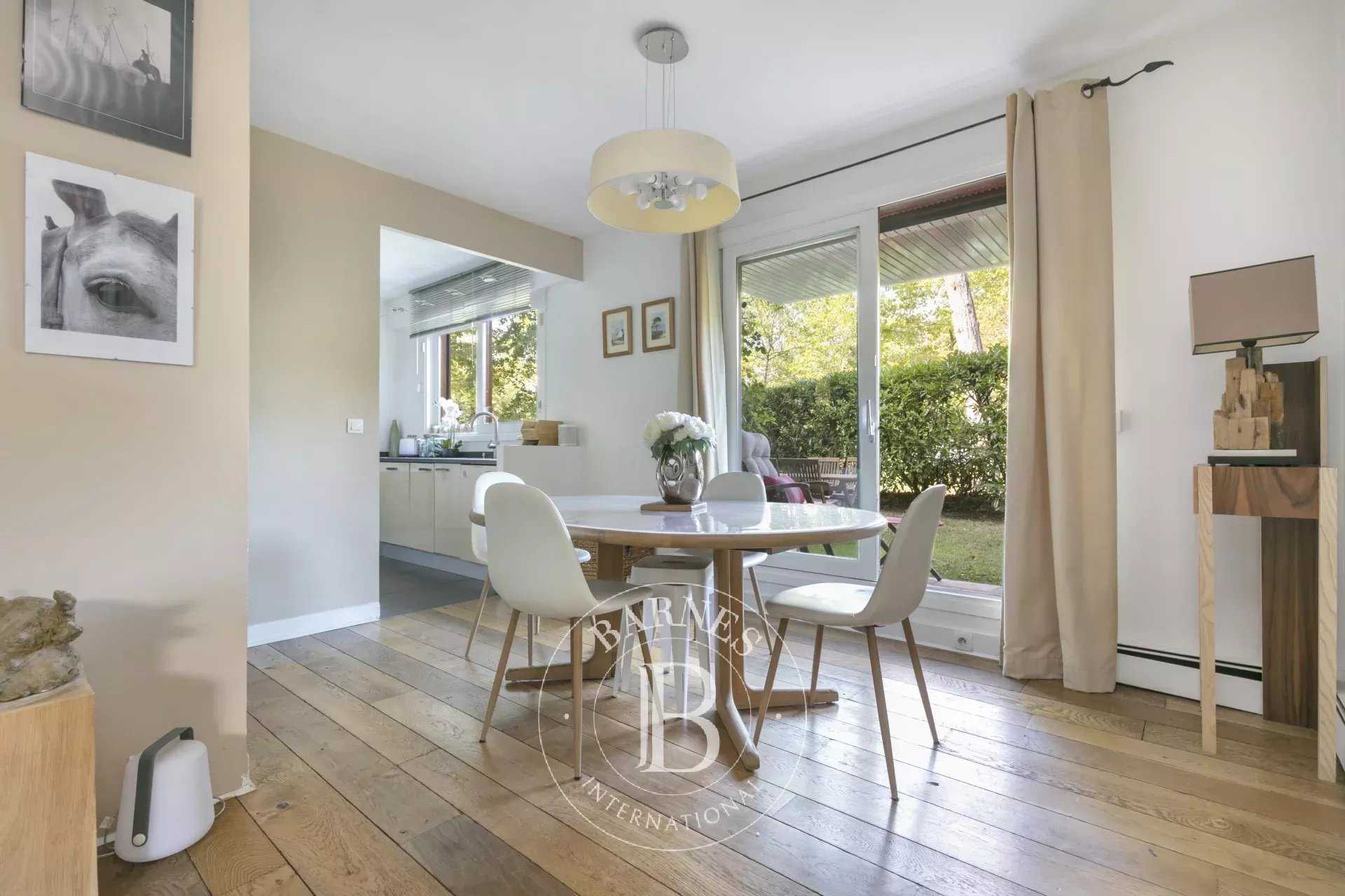 Maisons-Laffitte  - Appartement 5 Pièces 3 Chambres
