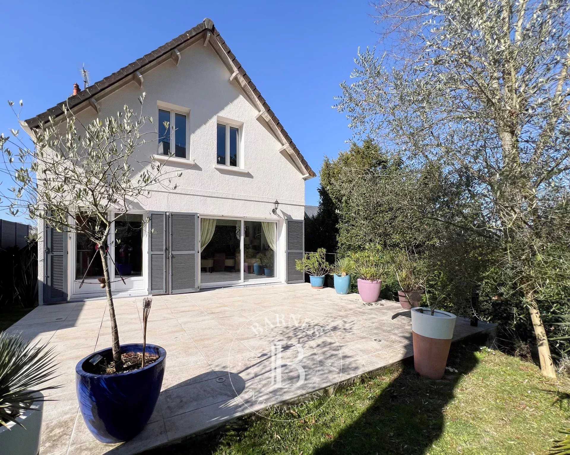 Le Pecq  - Maison 7 Pièces 3 Chambres