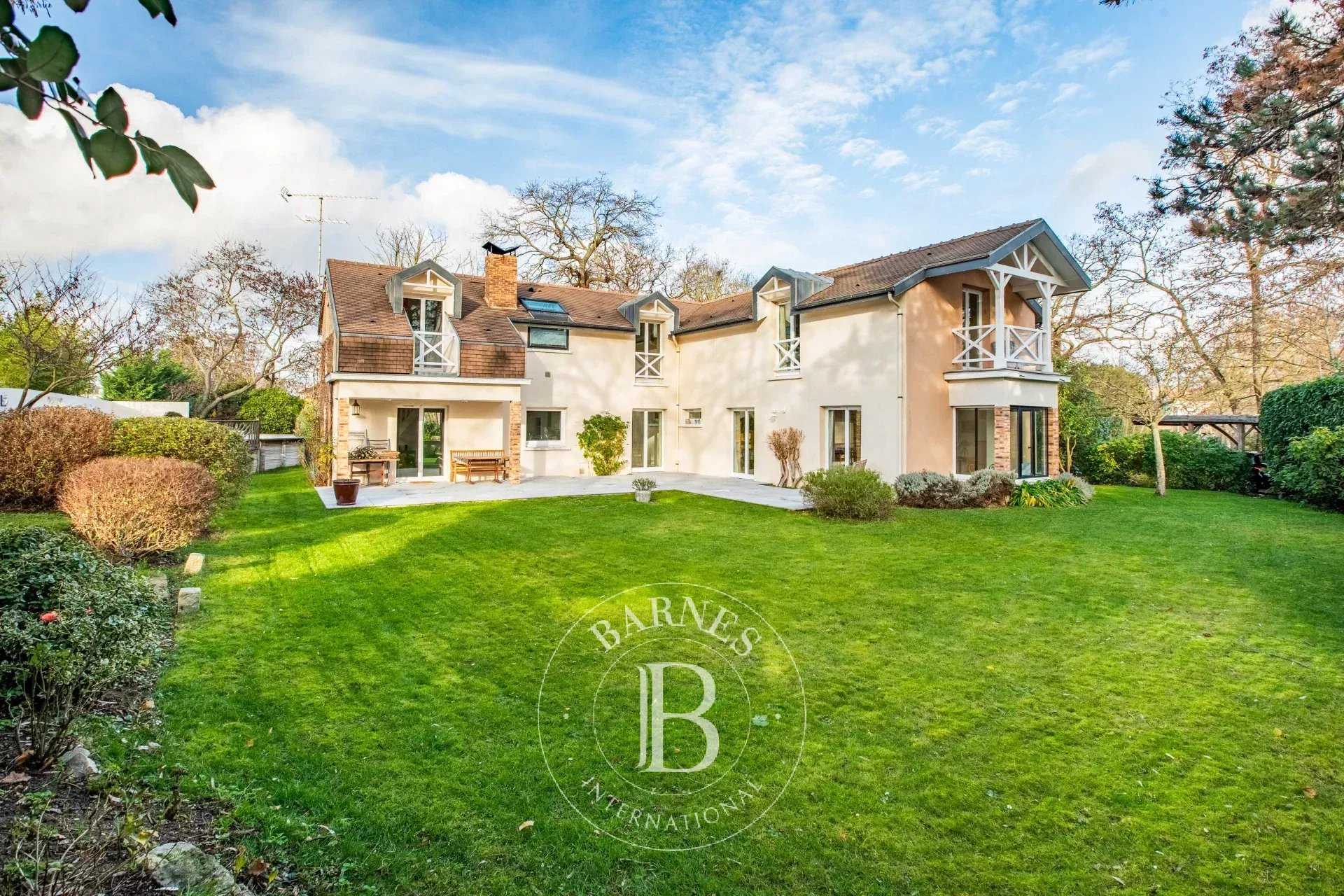 Le Vésinet  - Maison 9 Pi&egrave;ces 5 Chambres