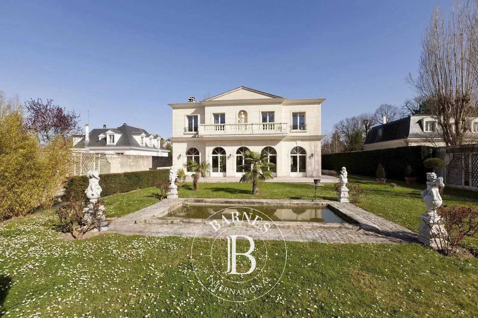 Le Vésinet  - Maison 10 Pi&egrave;ces