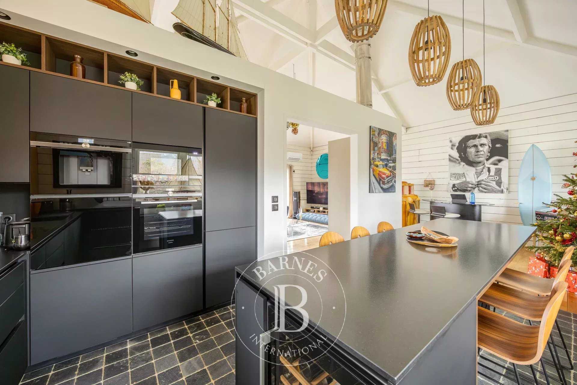 Villennes-sur-Seine  - Maison 7 Pi&egrave;ces 5 Chambres