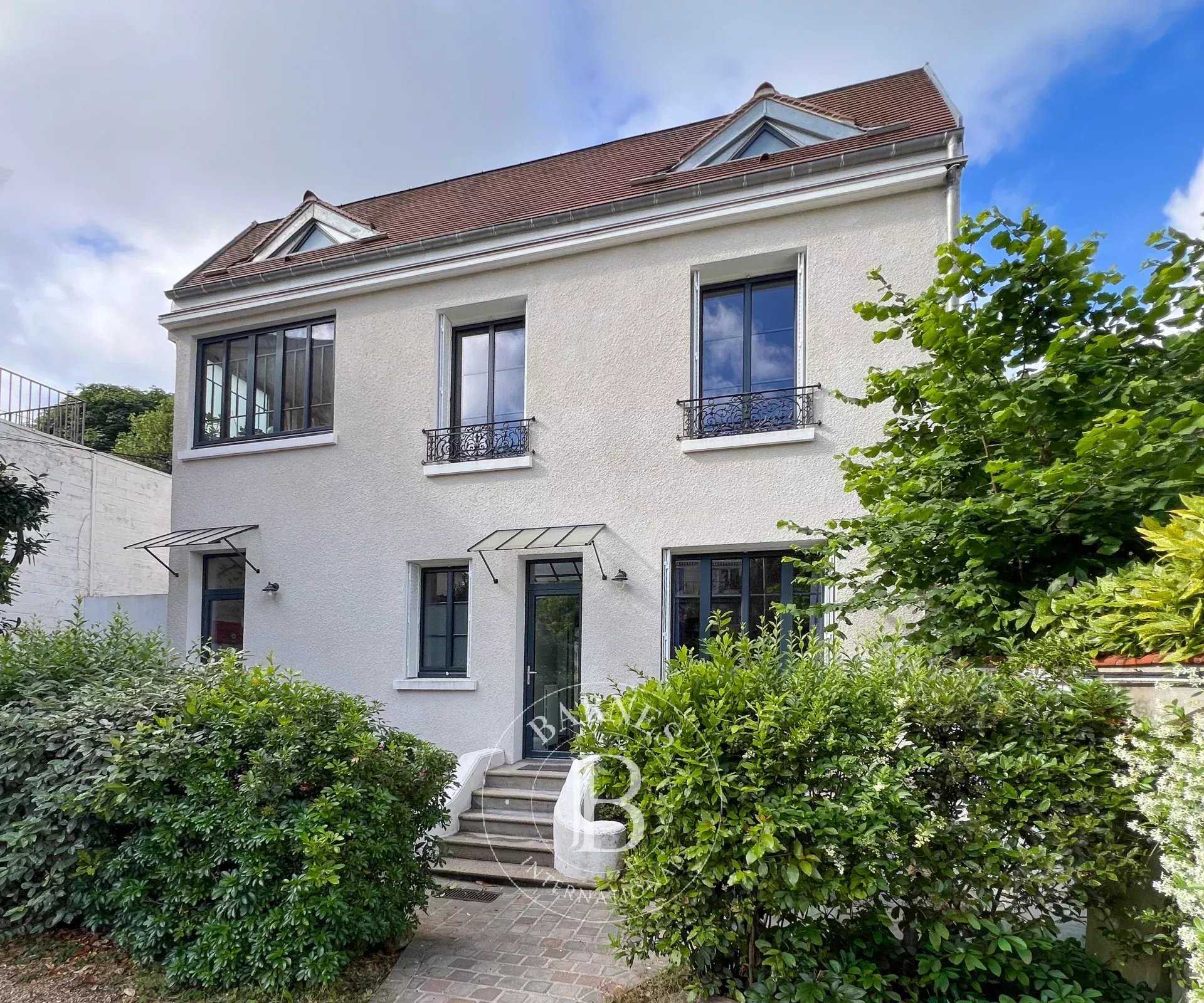 Maisons-Laffitte  - Maison 8 Pi&egrave;ces 5 Chambres