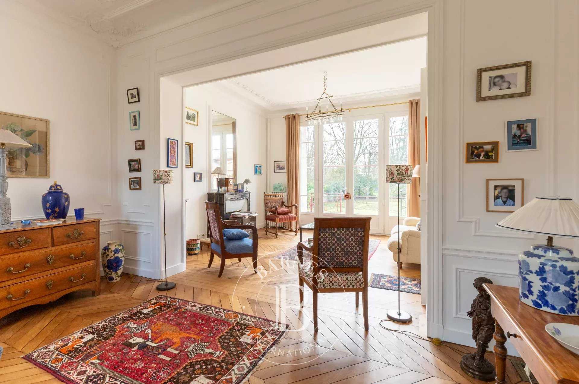 Le Vésinet  - Maison 10 Pièces 6 Chambres