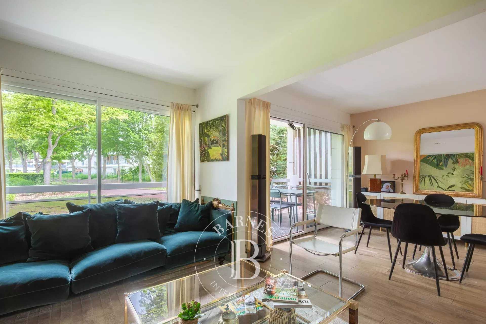 Saint-Germain-en-Laye  - Appartement 5 Pi&egrave;ces 3 Chambres