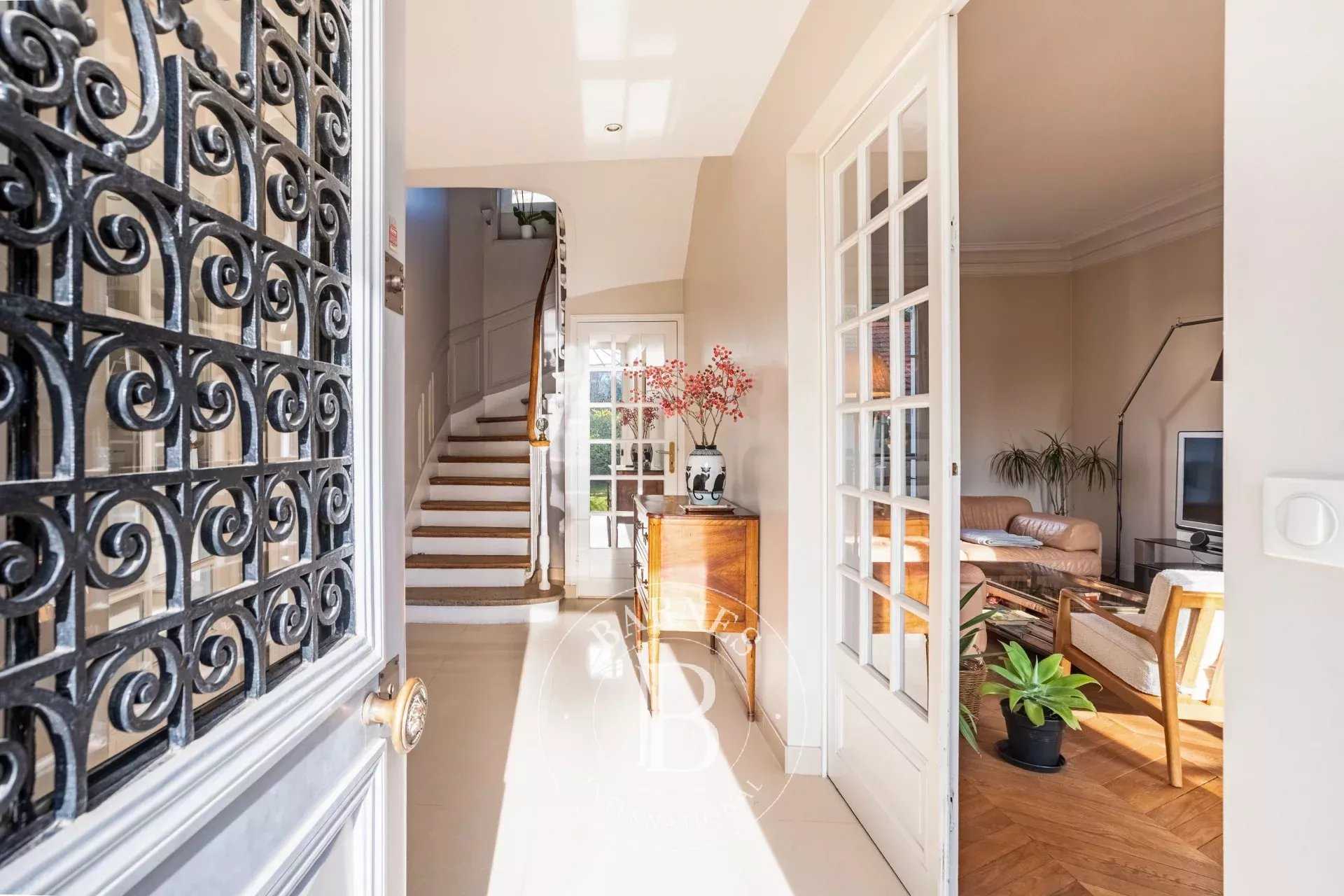 Le Vésinet  - Maison 9 Pi&egrave;ces 5 Chambres