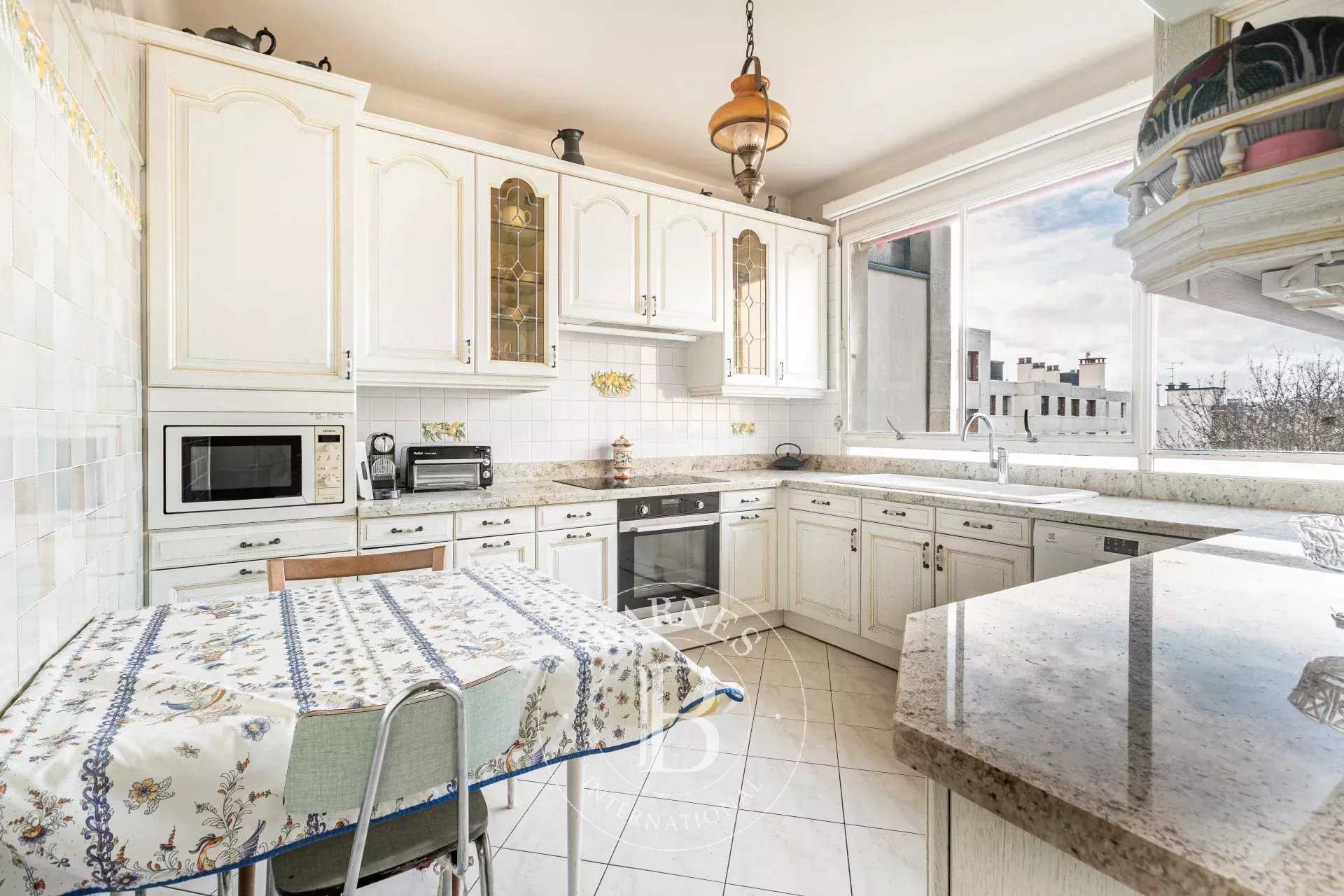 Le Vésinet  - Apartment 3 Bedrooms