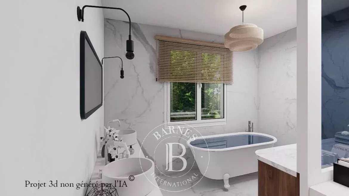 Saint-Germain-en-Laye  - House 6 Bedrooms