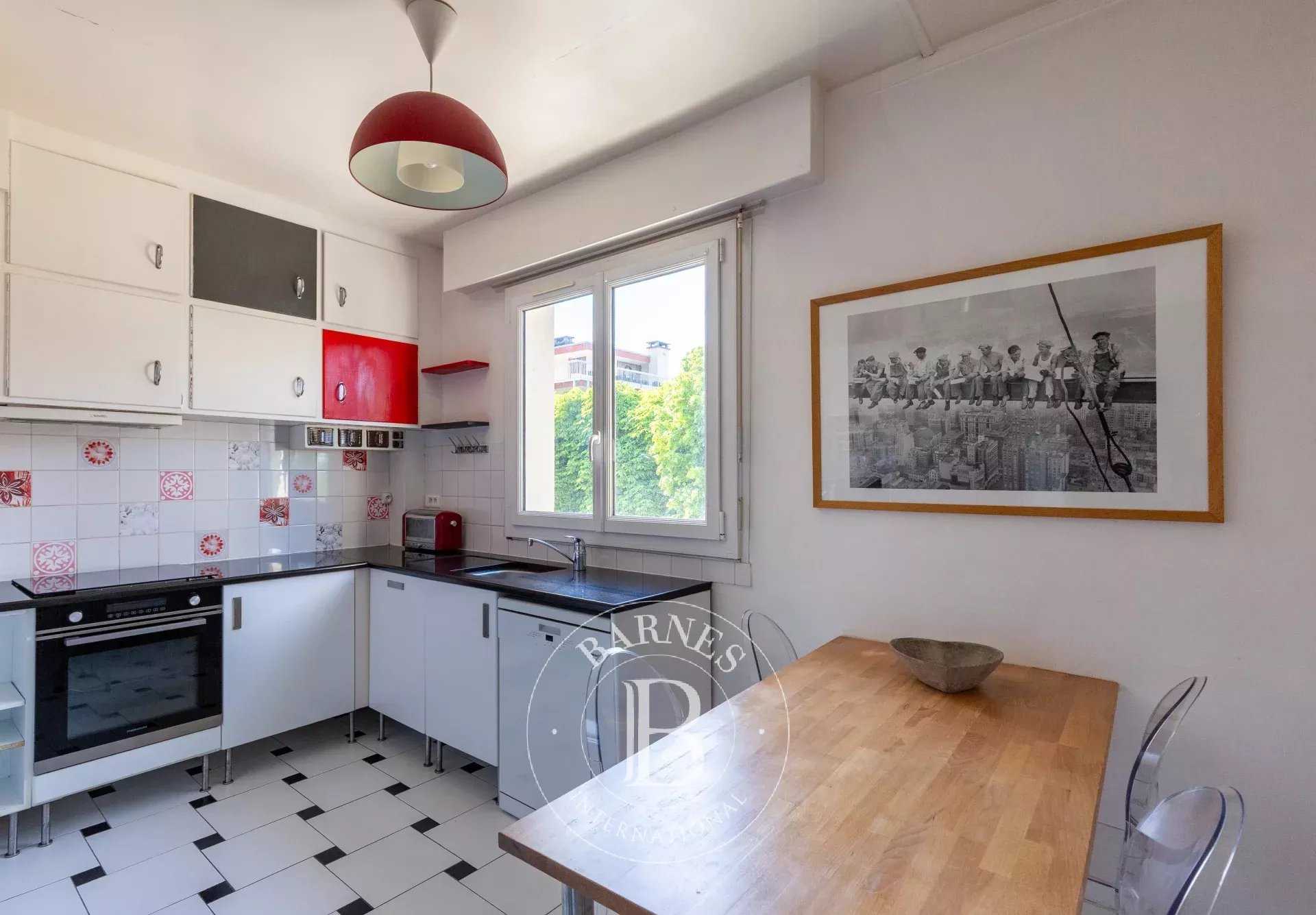 Saint-Germain-en-Laye  - Appartement 4 Pièces 3 Chambres