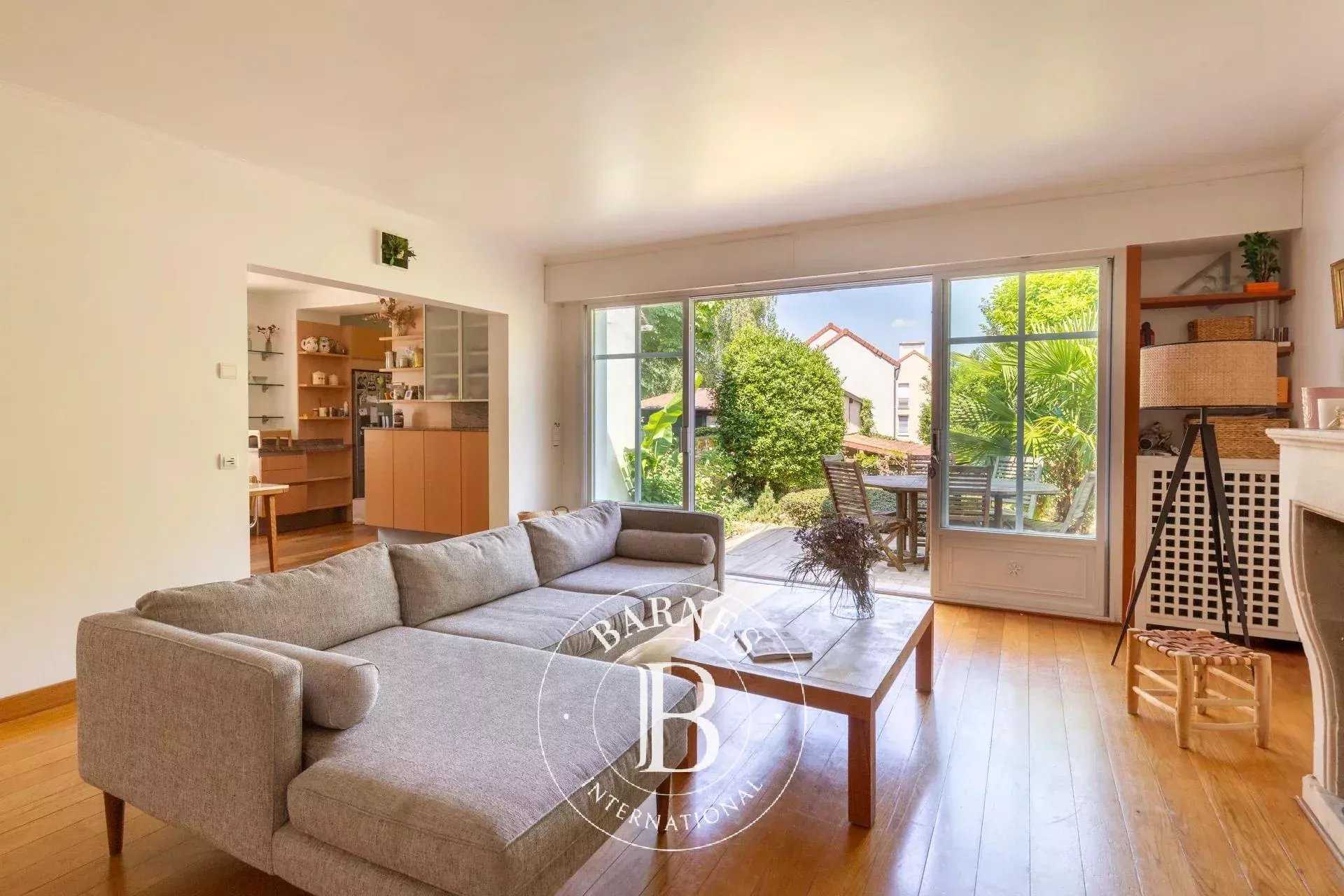 Mareil-Marly  - House 7 Bedrooms