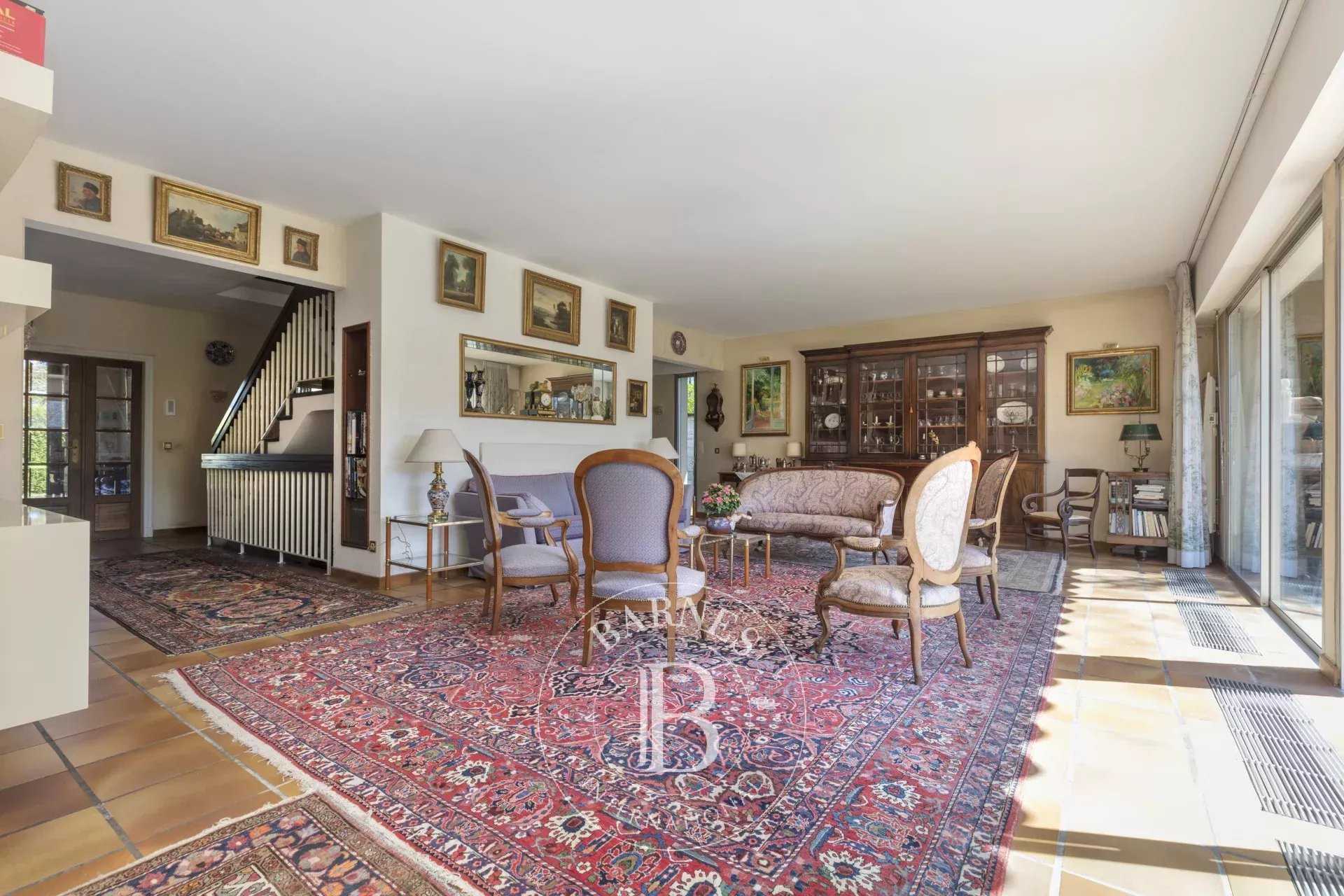 Le Vésinet  - Maison 8 Pièces 4 Chambres