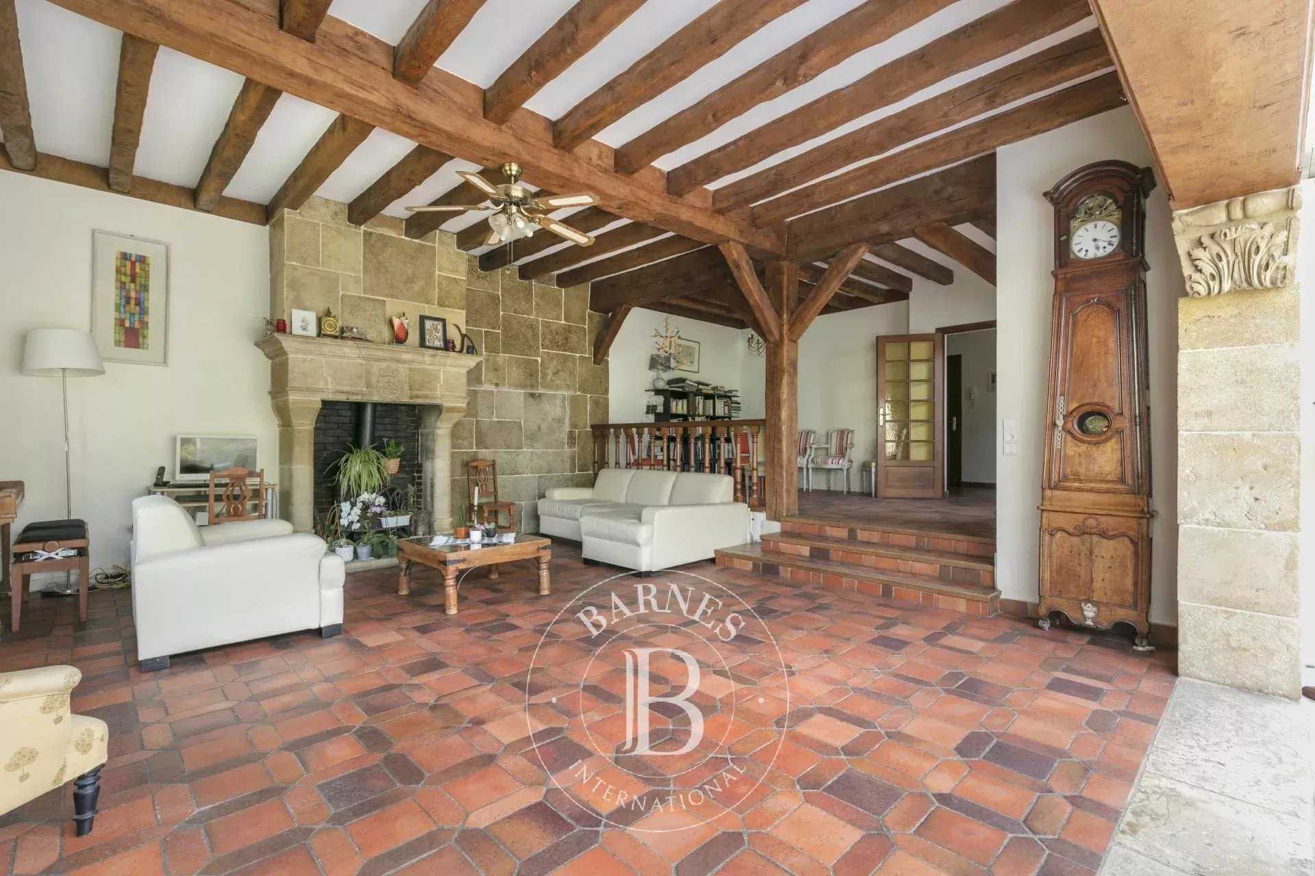 Le Pecq  - House 8 Bedrooms