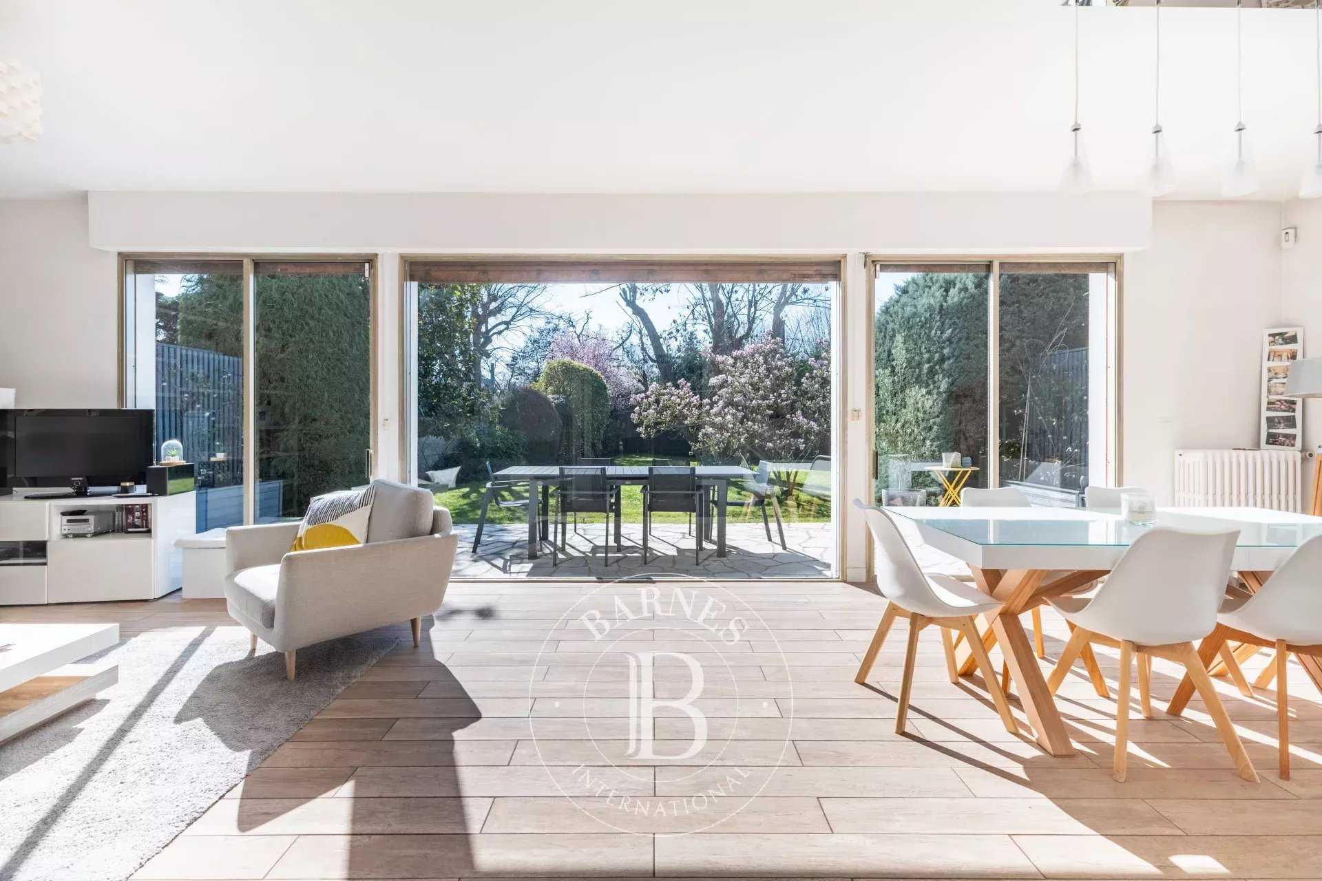 Le Vésinet  - Maison 6 Pi&egrave;ces 4 Chambres