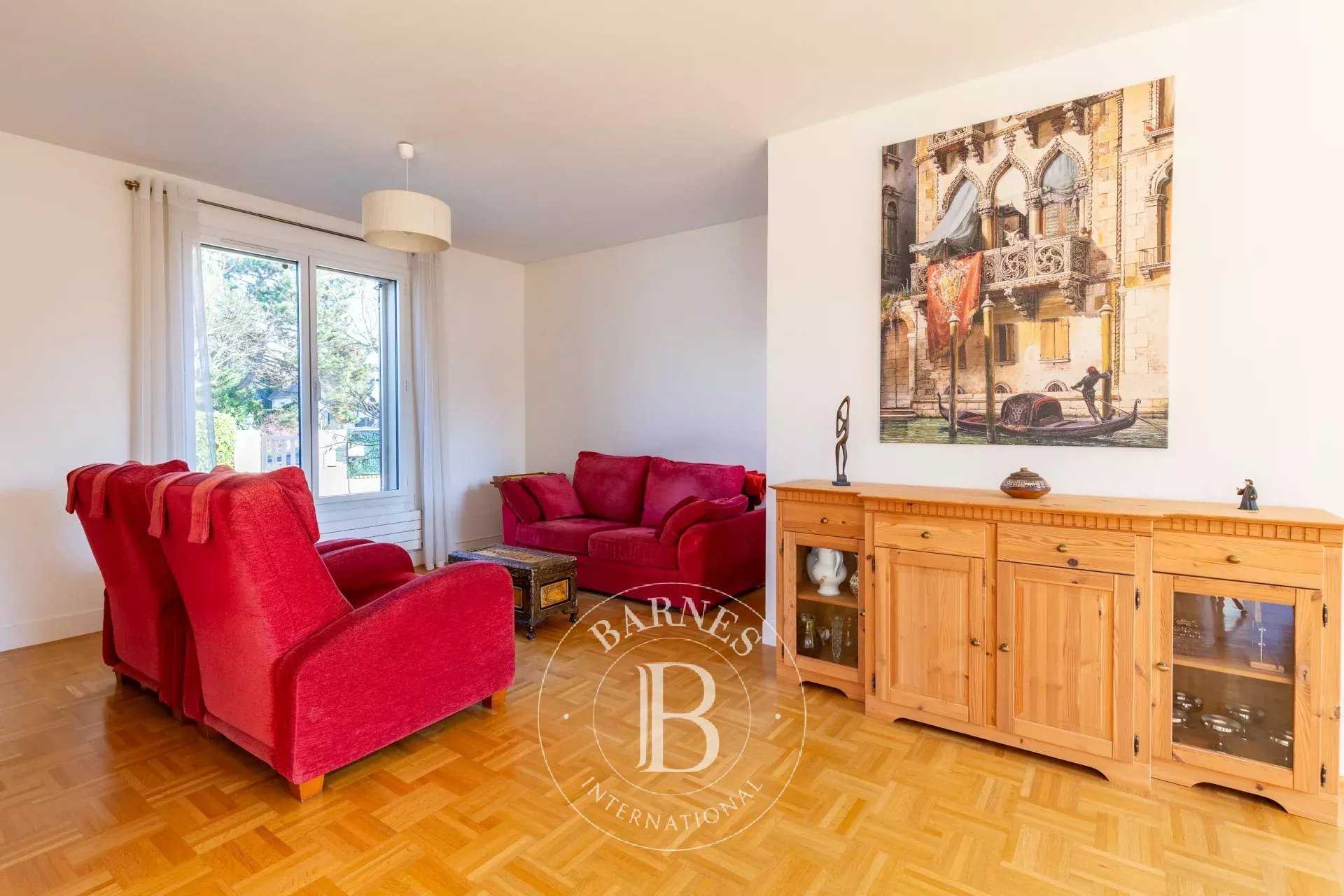 Croissy-sur-Seine  - Maison 8 Pièces 5 Chambres