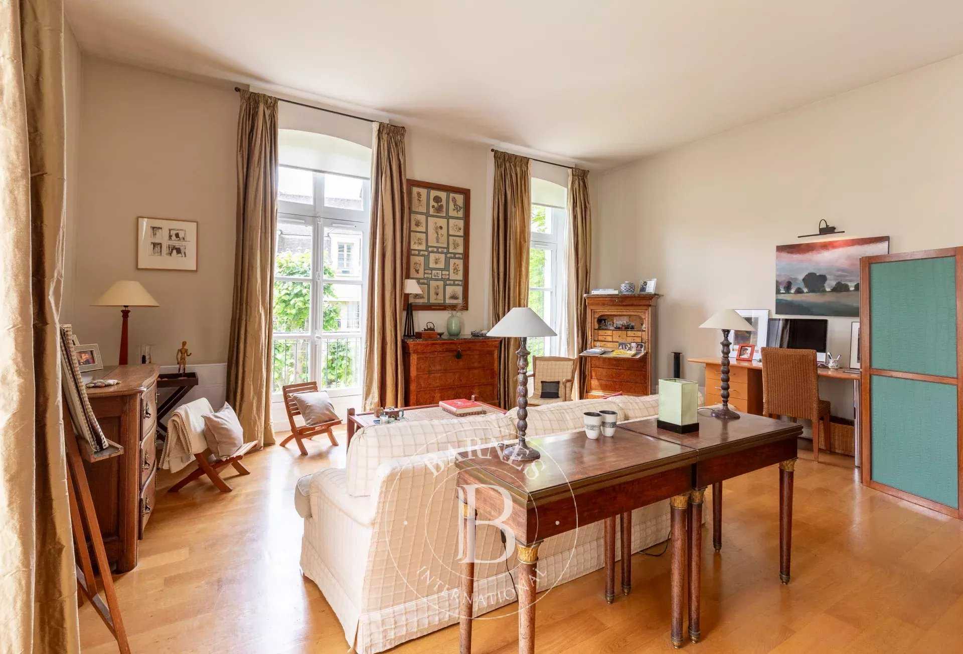 Saint-Germain-en-Laye  - Appartement 5 Pièces 3 Chambres