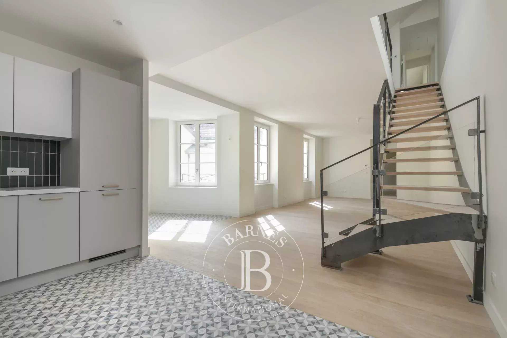 Saint-Germain-en-Laye  - Appartement 6 Pièces 3 Chambres