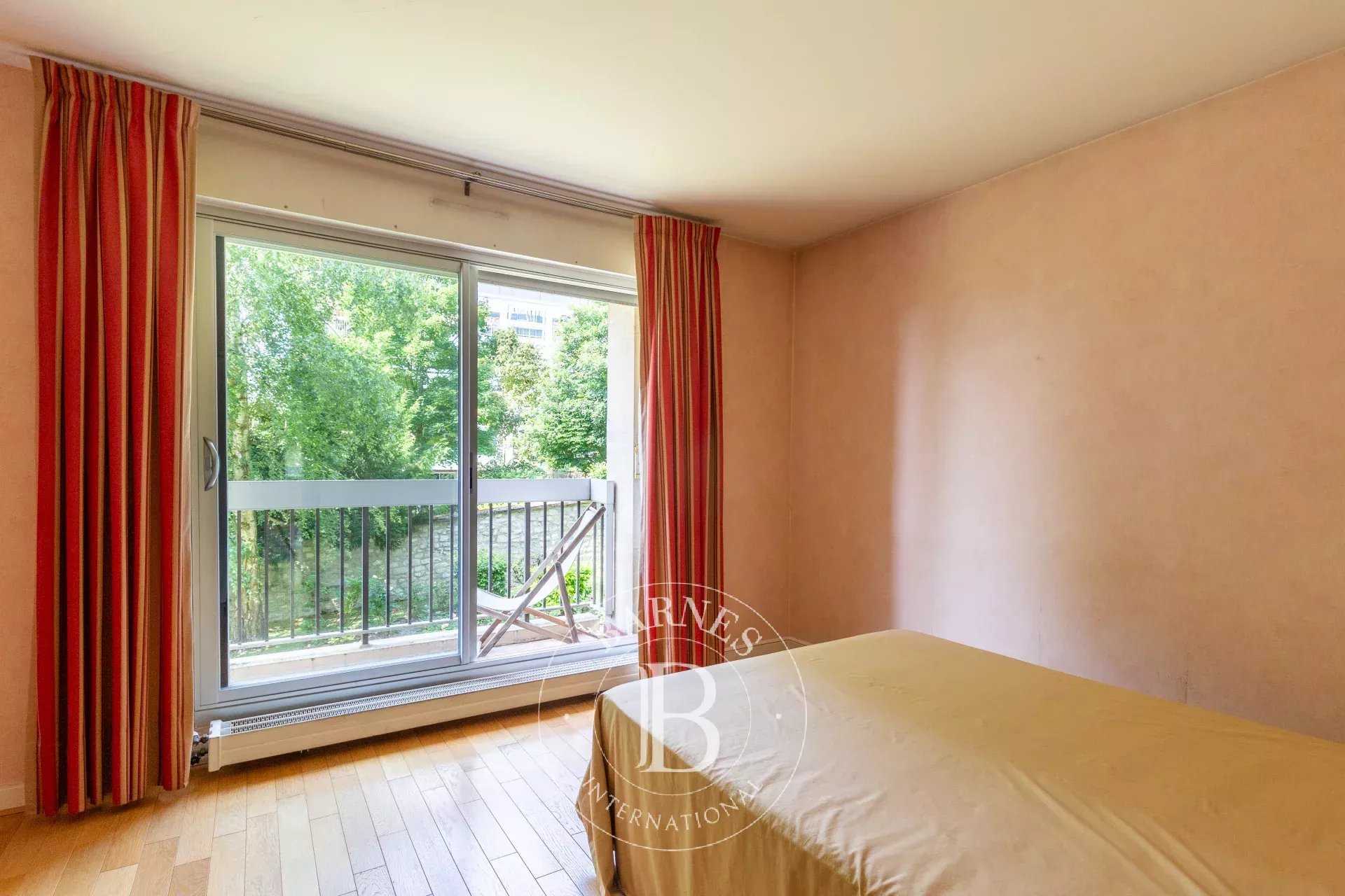 Saint-Germain-en-Laye  - Apartment 3 Bedrooms