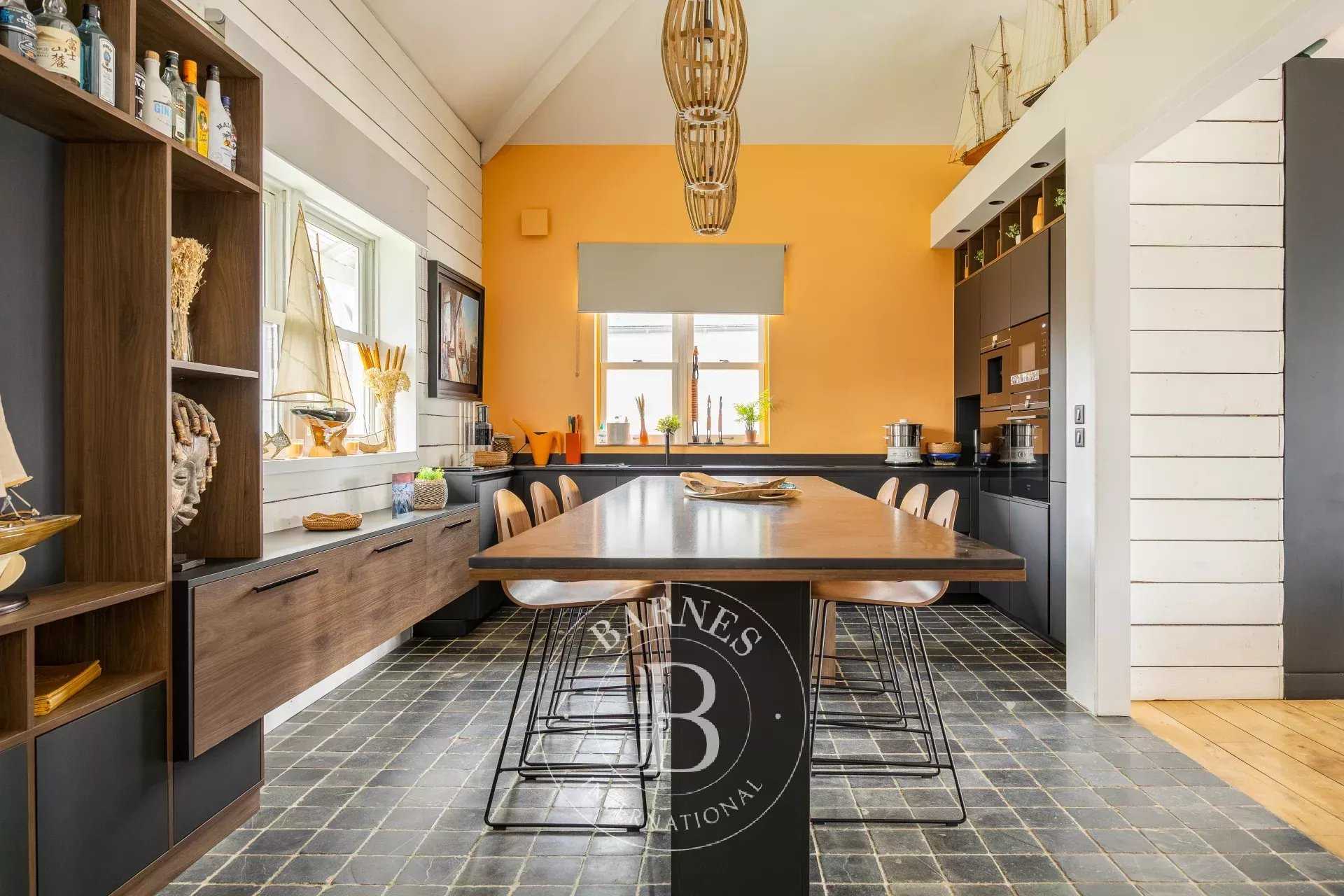 Villennes-sur-Seine  - Maison 7 Pi&egrave;ces 5 Chambres