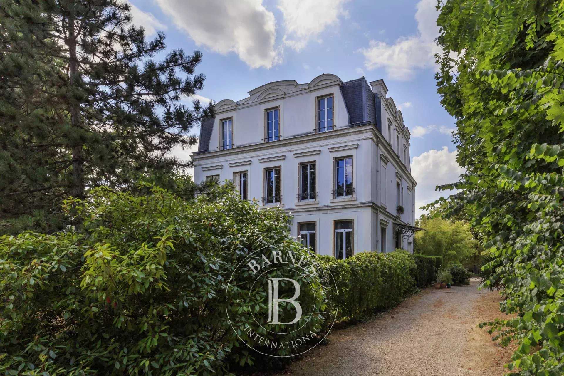 Croissy-sur-Seine  - Appartement 6 Pièces 4 Chambres