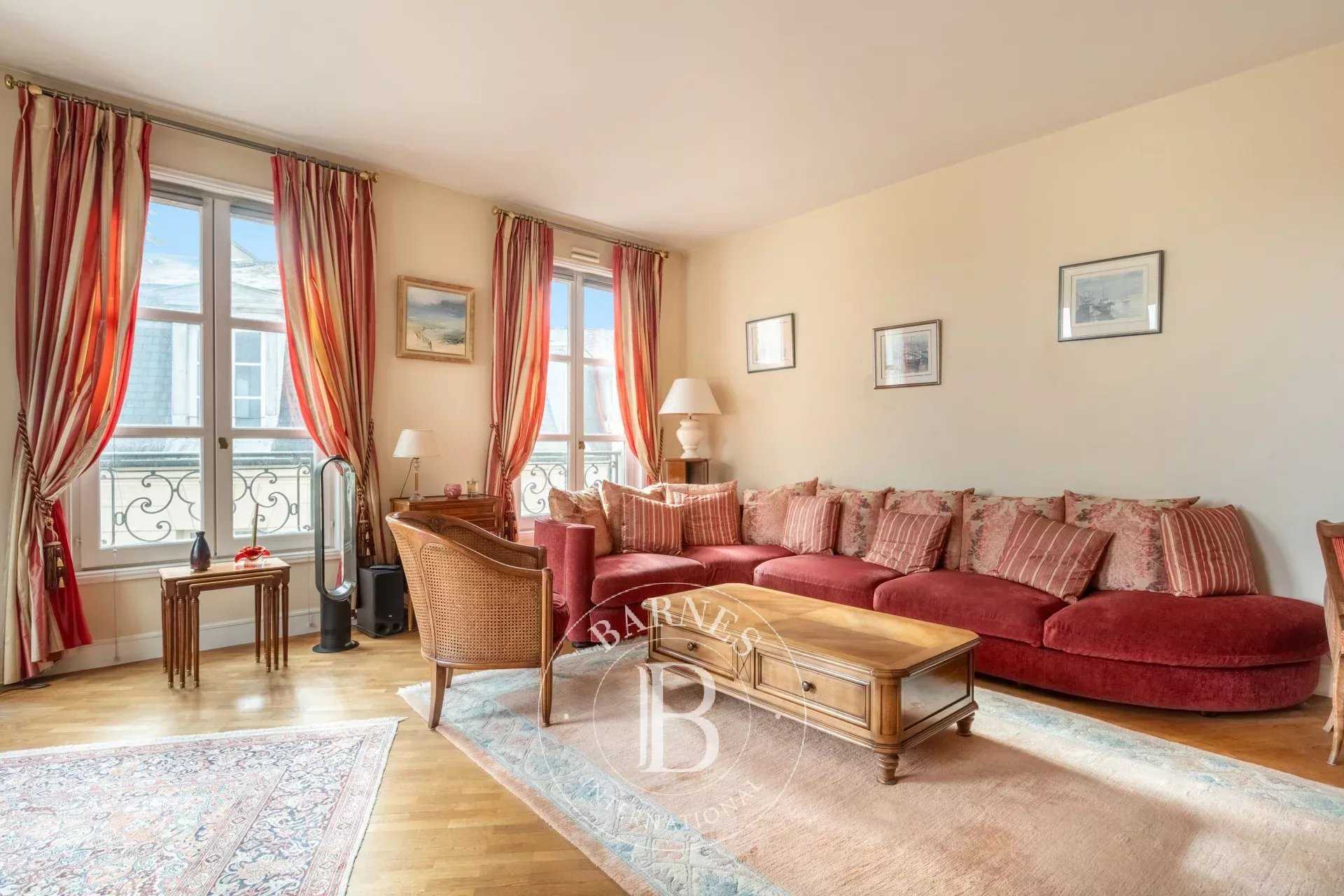 Saint-Germain-en-Laye  - Appartement 3 Pièces 2 Chambres