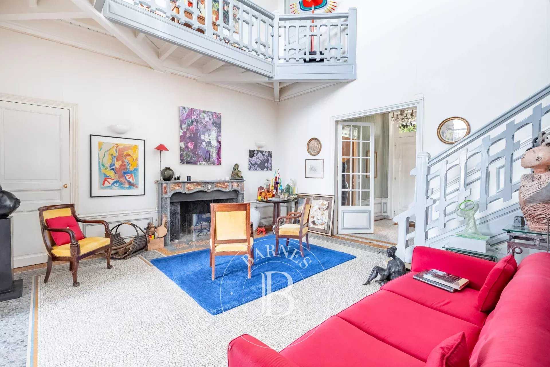 Vaux-sur-Seine  - Propriété 12 Pi&egrave;ces 7 Chambres