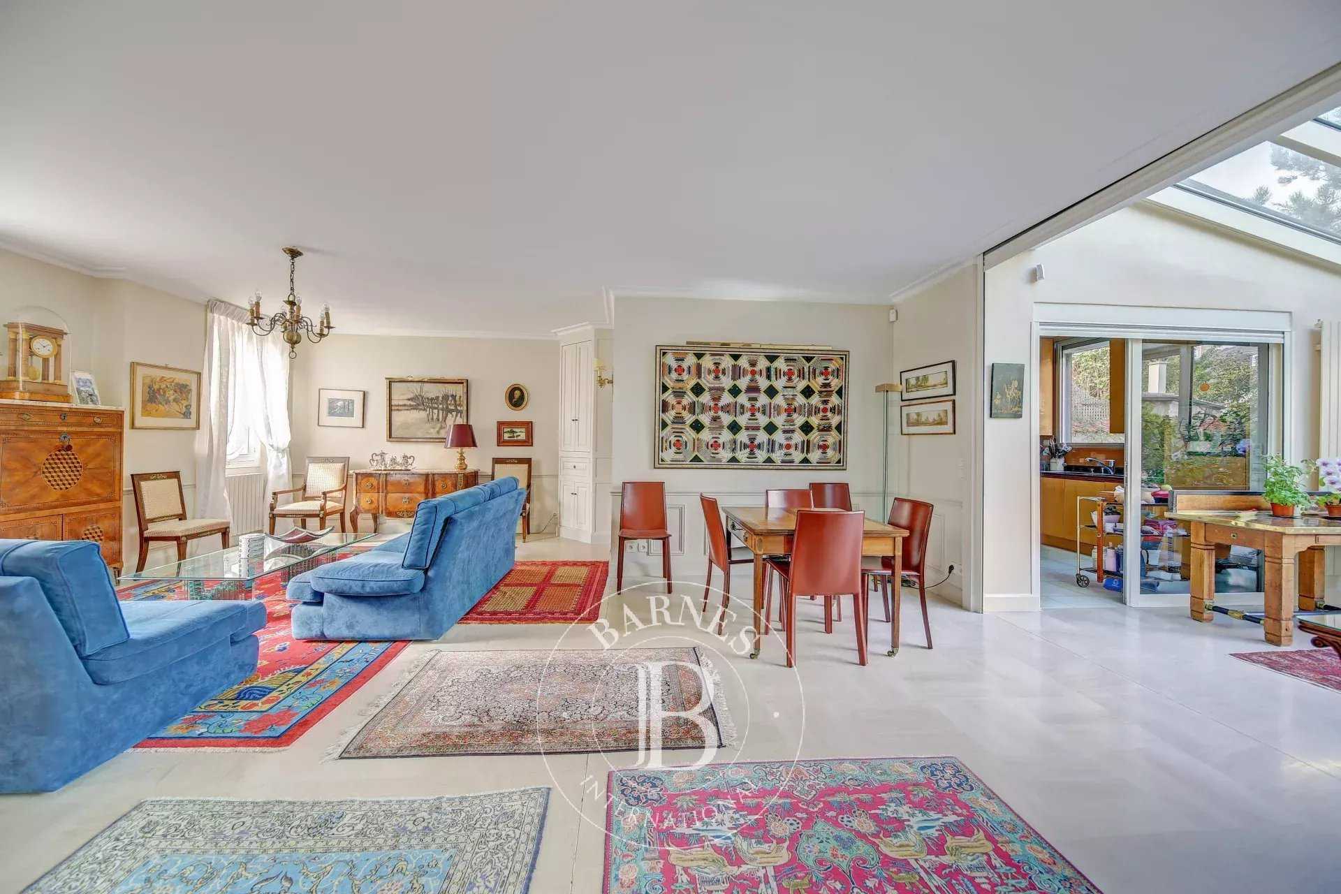 Saint-Germain-en-Laye  - House 6 Bedrooms