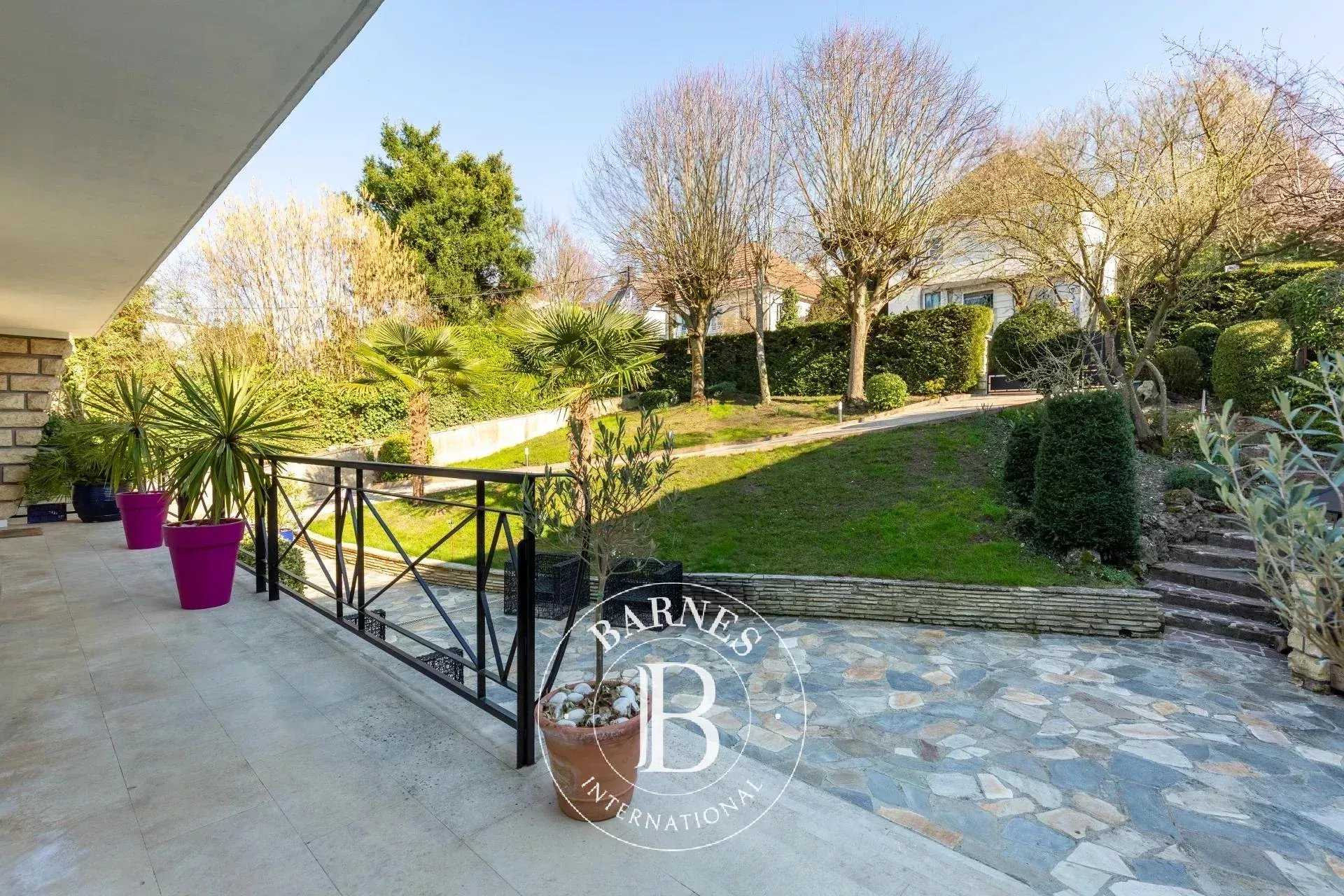 Le Pecq  - Maison 7 Pièces 5 Chambres