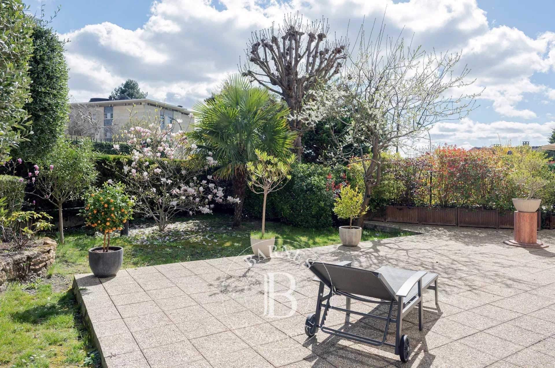 Saint-Germain-en-Laye  - Apartment 2 Bedrooms