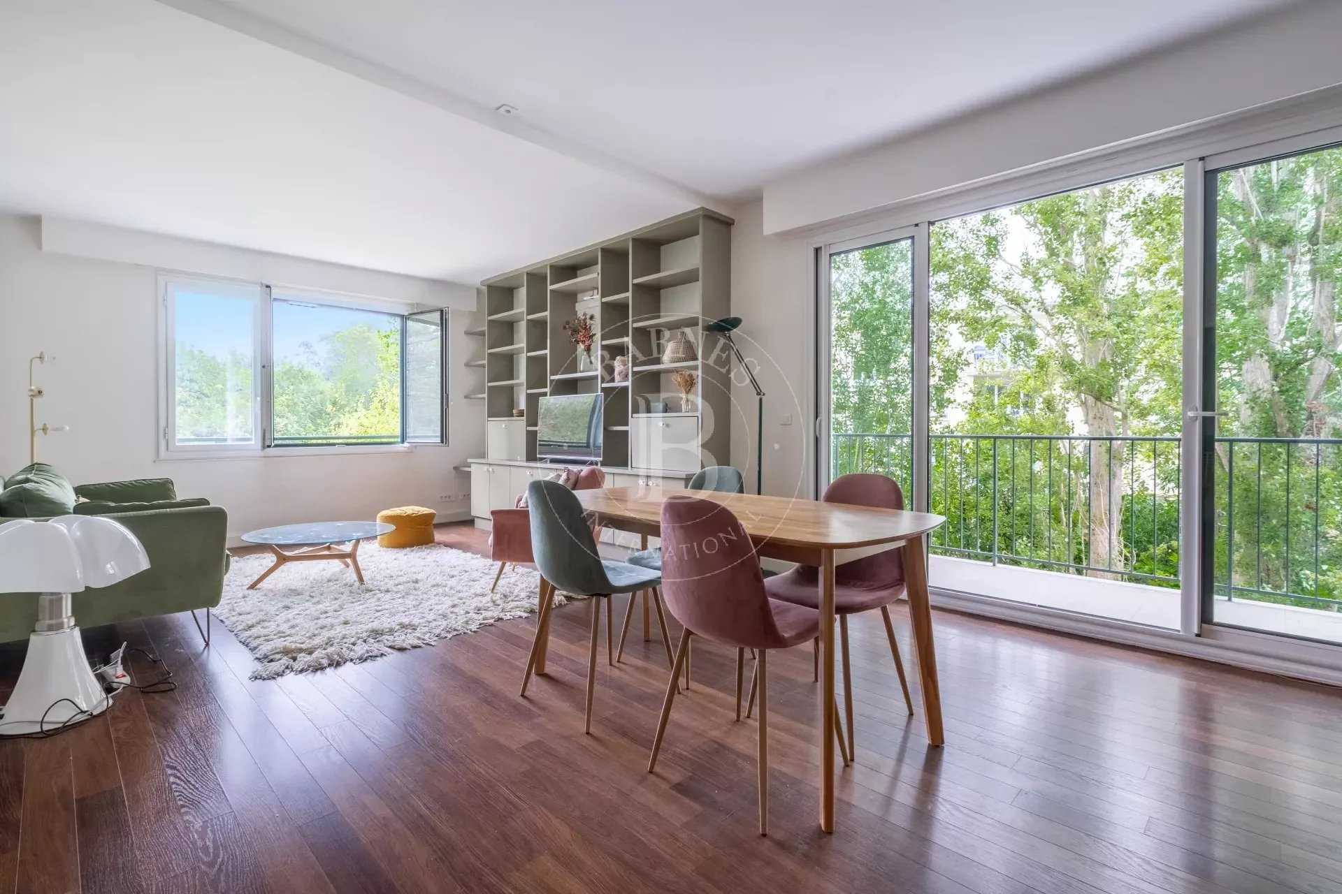 Saint-Germain-en-Laye  - Appartement 4 Pièces 2 Chambres