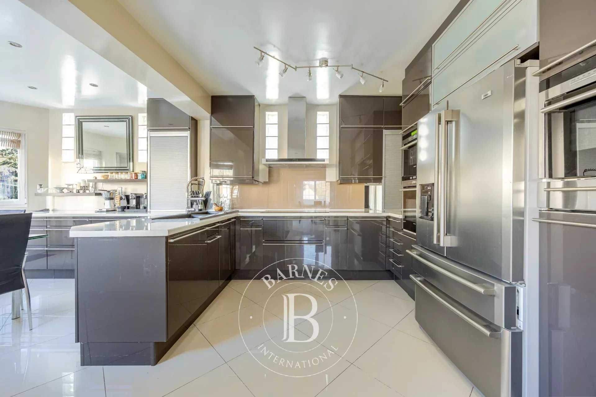 Triel-sur-Seine  - Maison 10 Pi&egrave;ces 6 Chambres