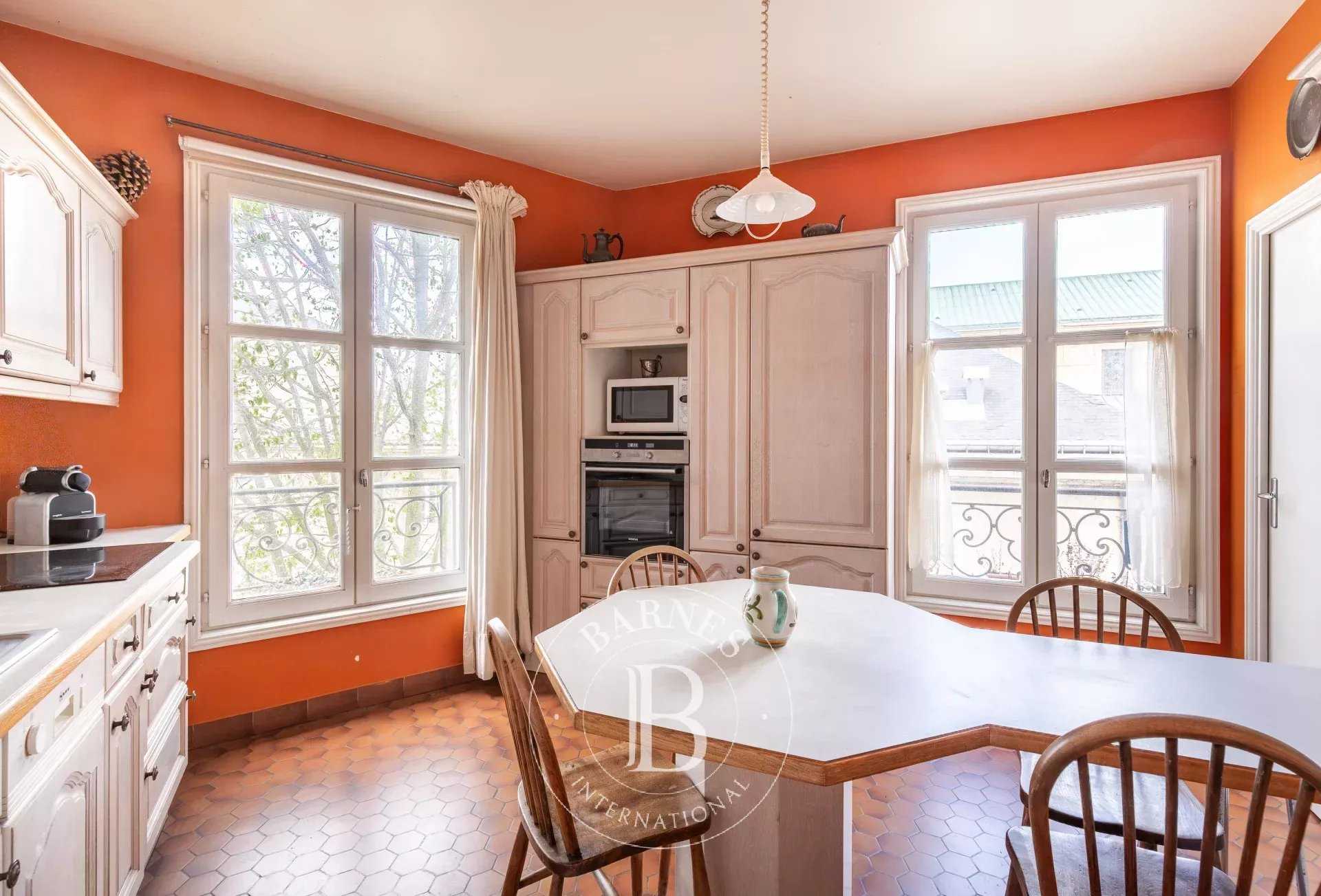 Saint-Germain-en-Laye  - Apartment 2 Bedrooms