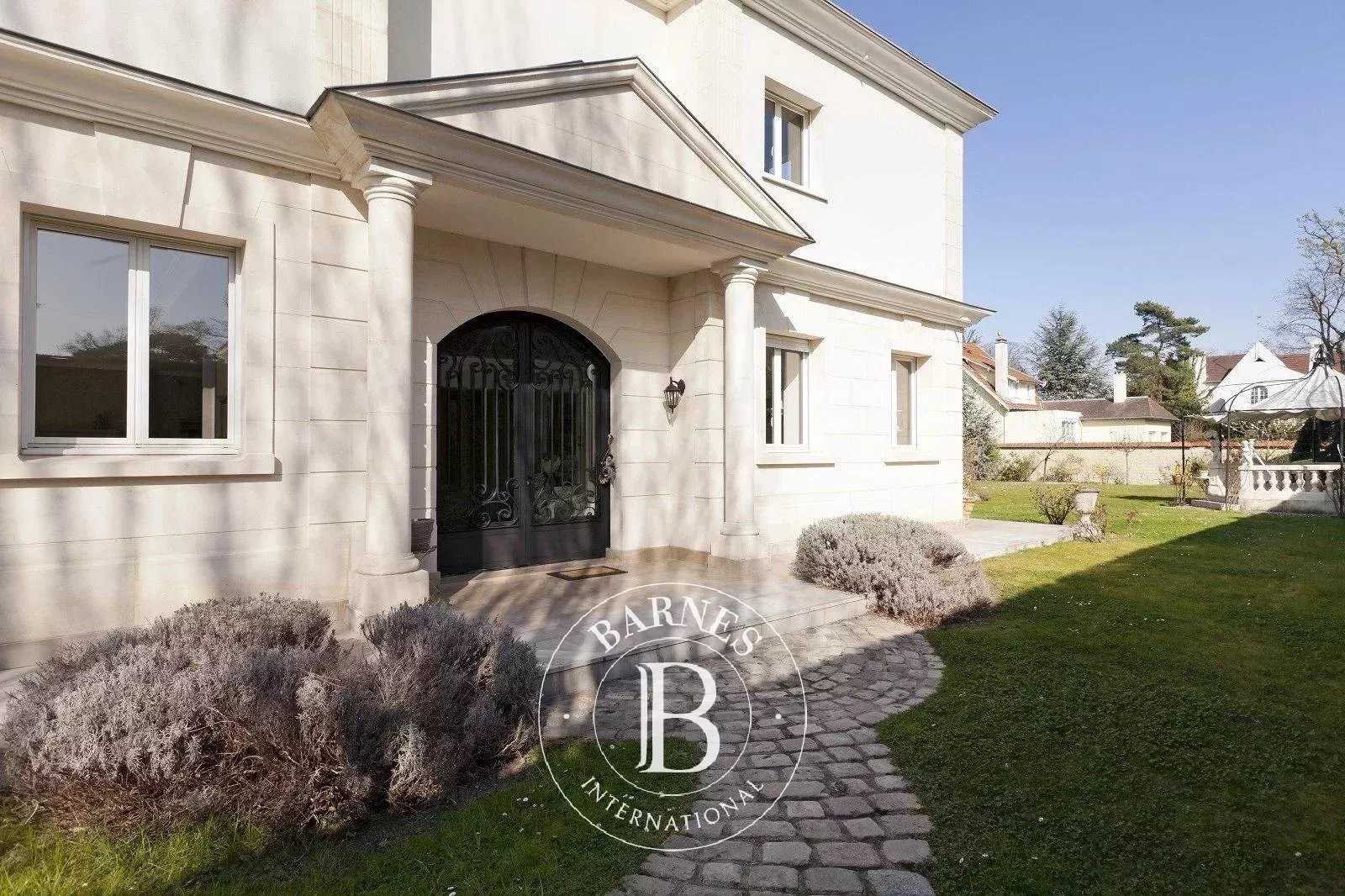 Le Vésinet  - Maison 10 Pi&egrave;ces