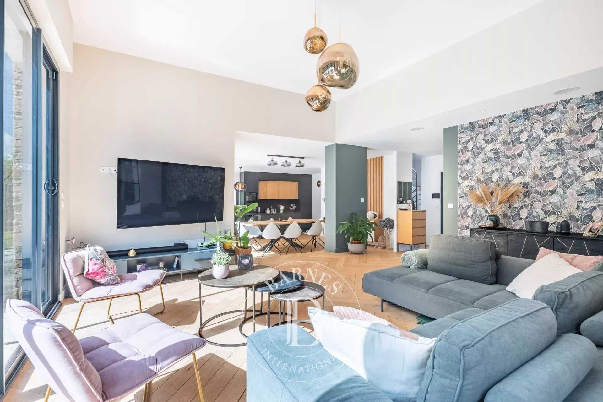 Orgeval  - Maison 8 Pi&egrave;ces