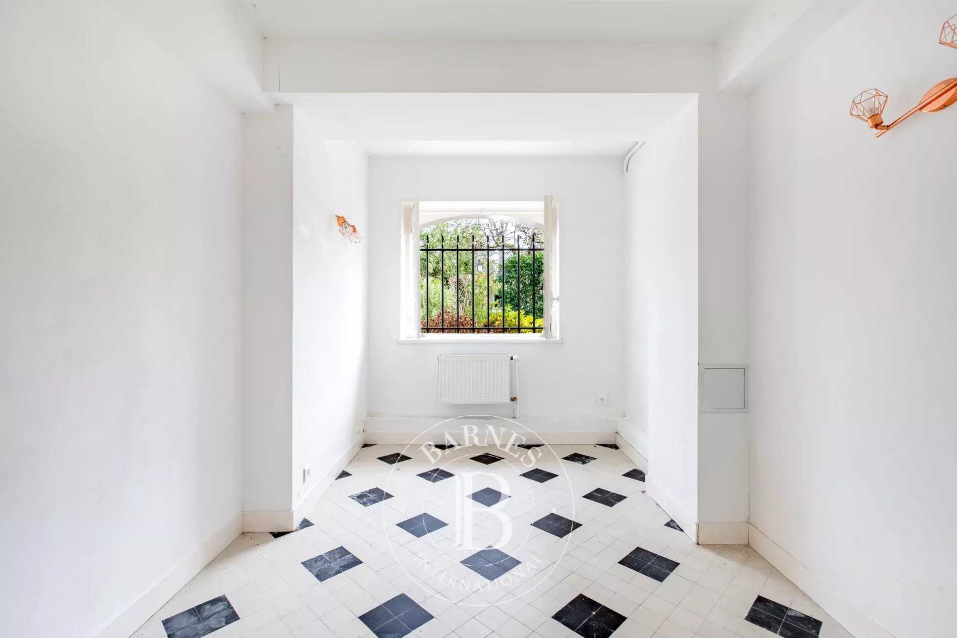 Le Vésinet  - Appartement 5 Pièces 2 Chambres