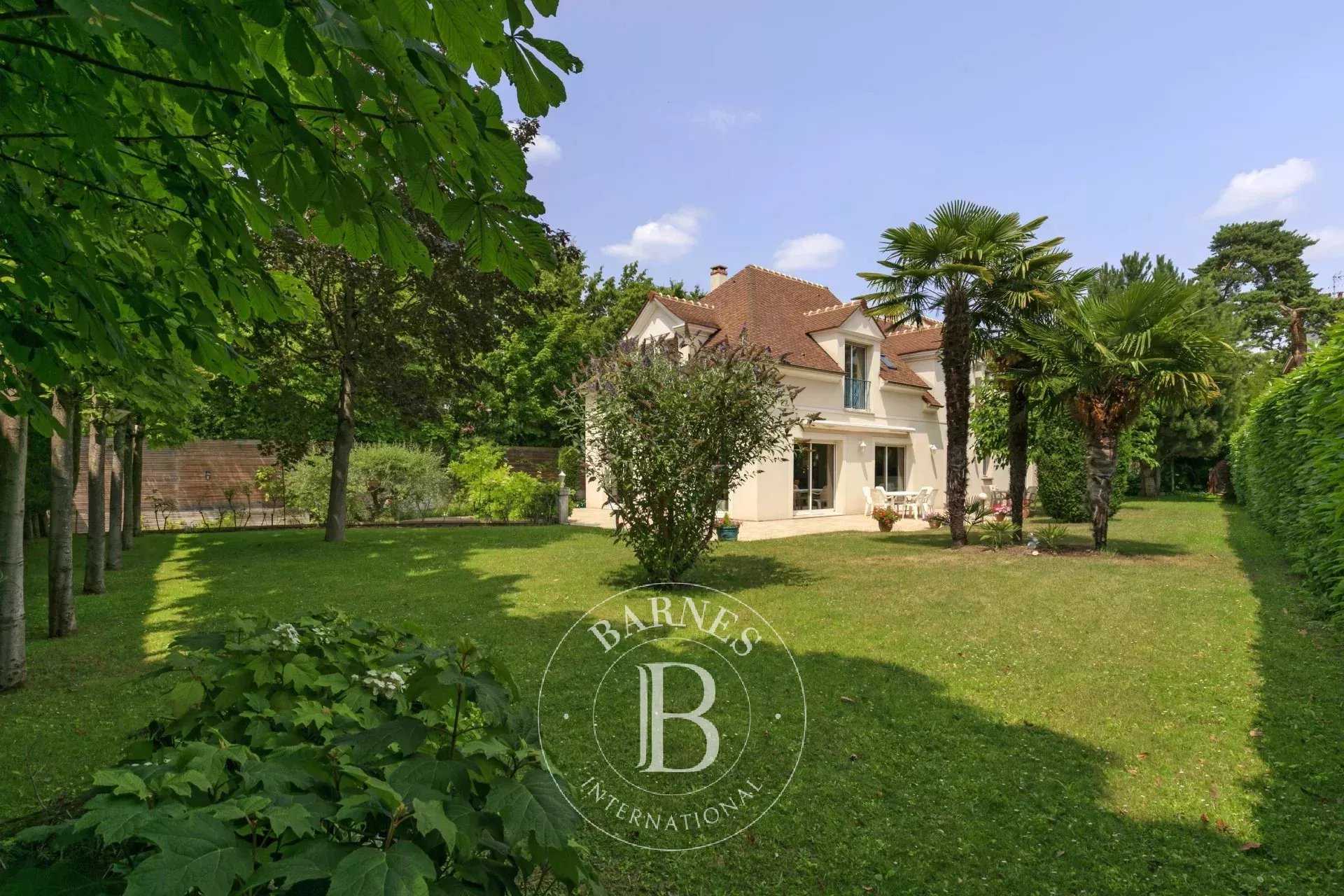 Le Vésinet  - Maison 9 Pi&egrave;ces 5 Chambres