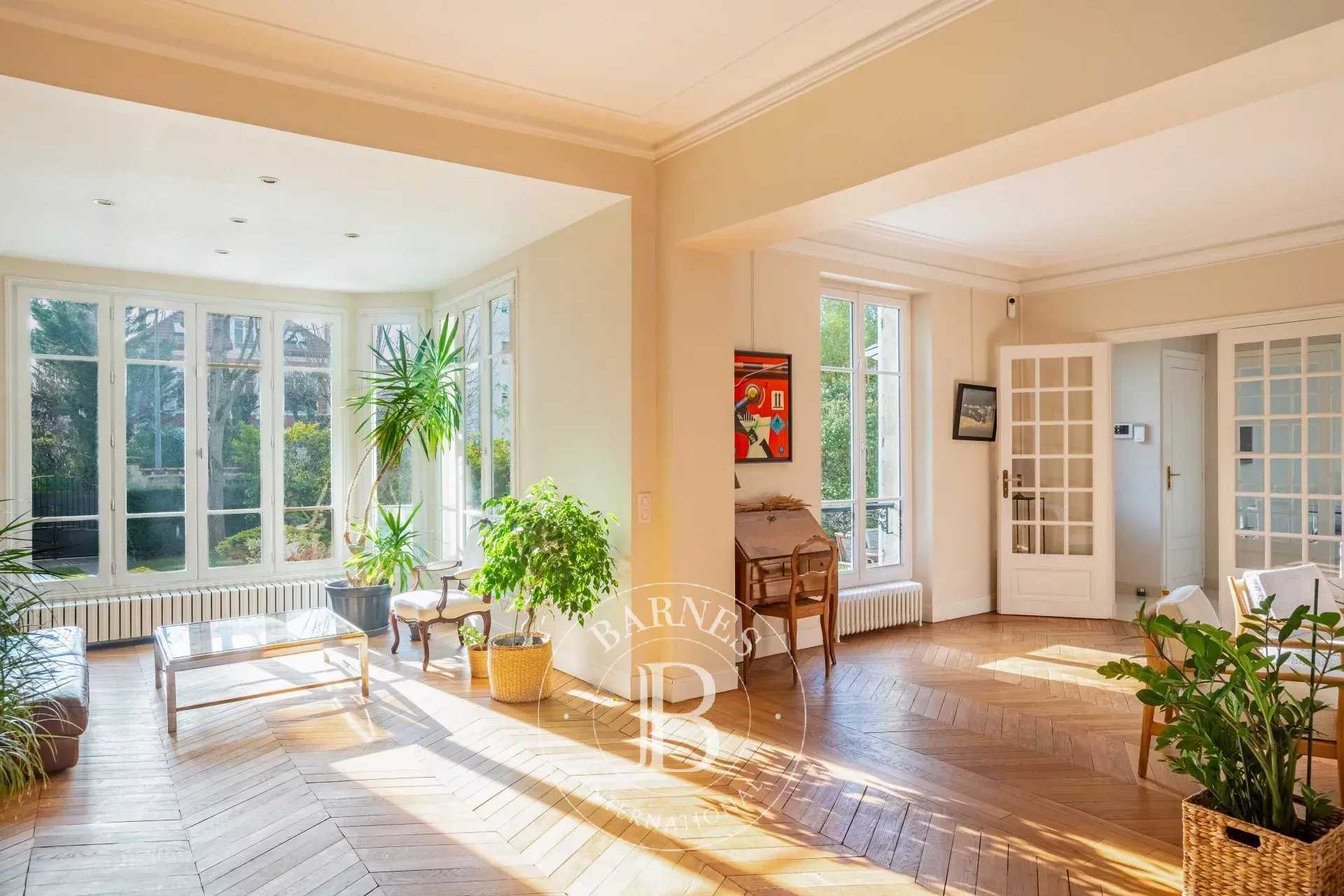 Le Vésinet  - Maison 9 Pi&egrave;ces 5 Chambres